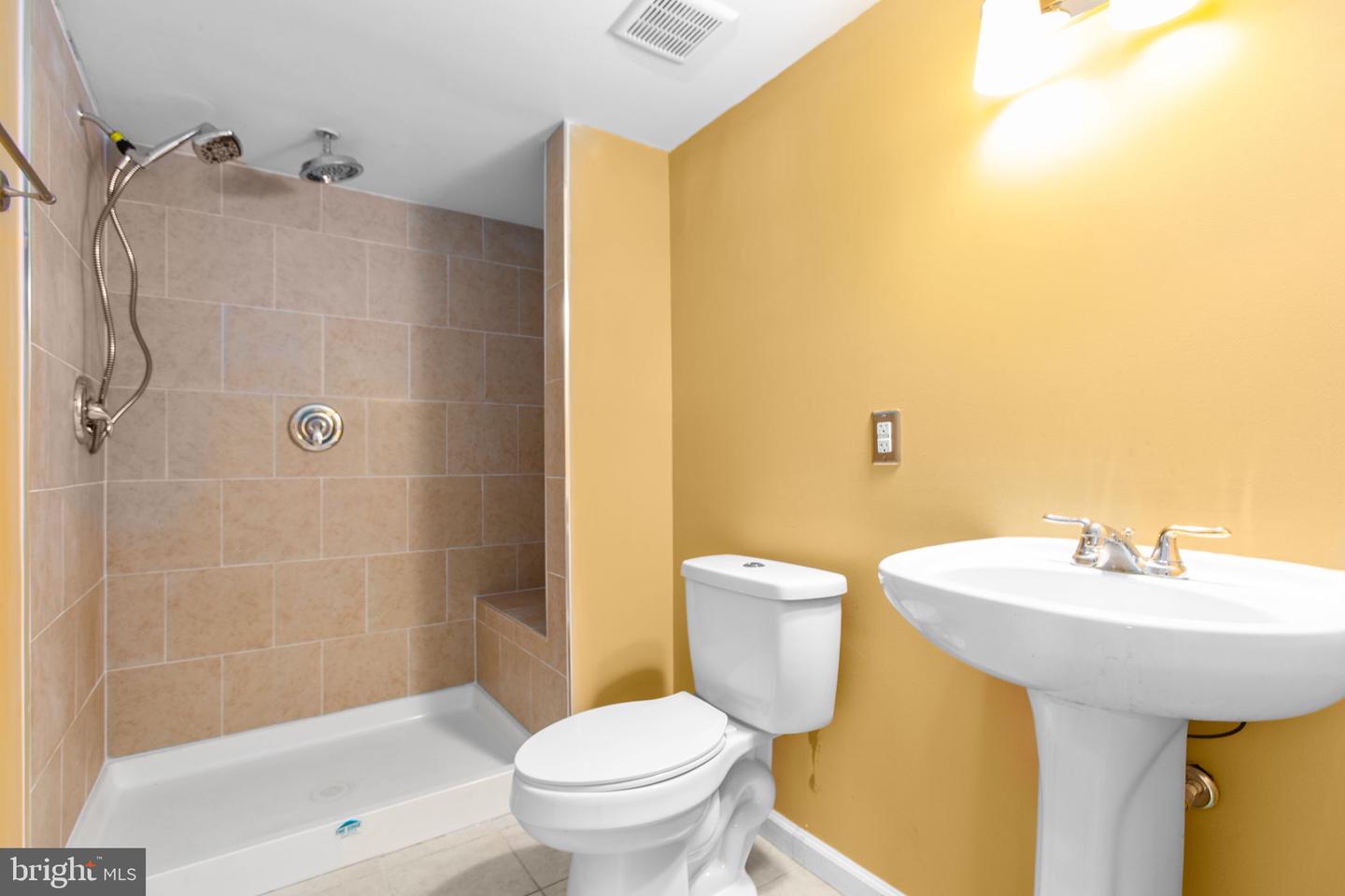 9330 BIRCH CLIFF DR, FREDERICKSBURG, Virginia 22407, 4 Bedrooms Bedrooms, 10 Rooms Rooms,3 BathroomsBathrooms,Residential,For sale,9330 BIRCH CLIFF DR,VASP2034462 MLS # VASP2034462