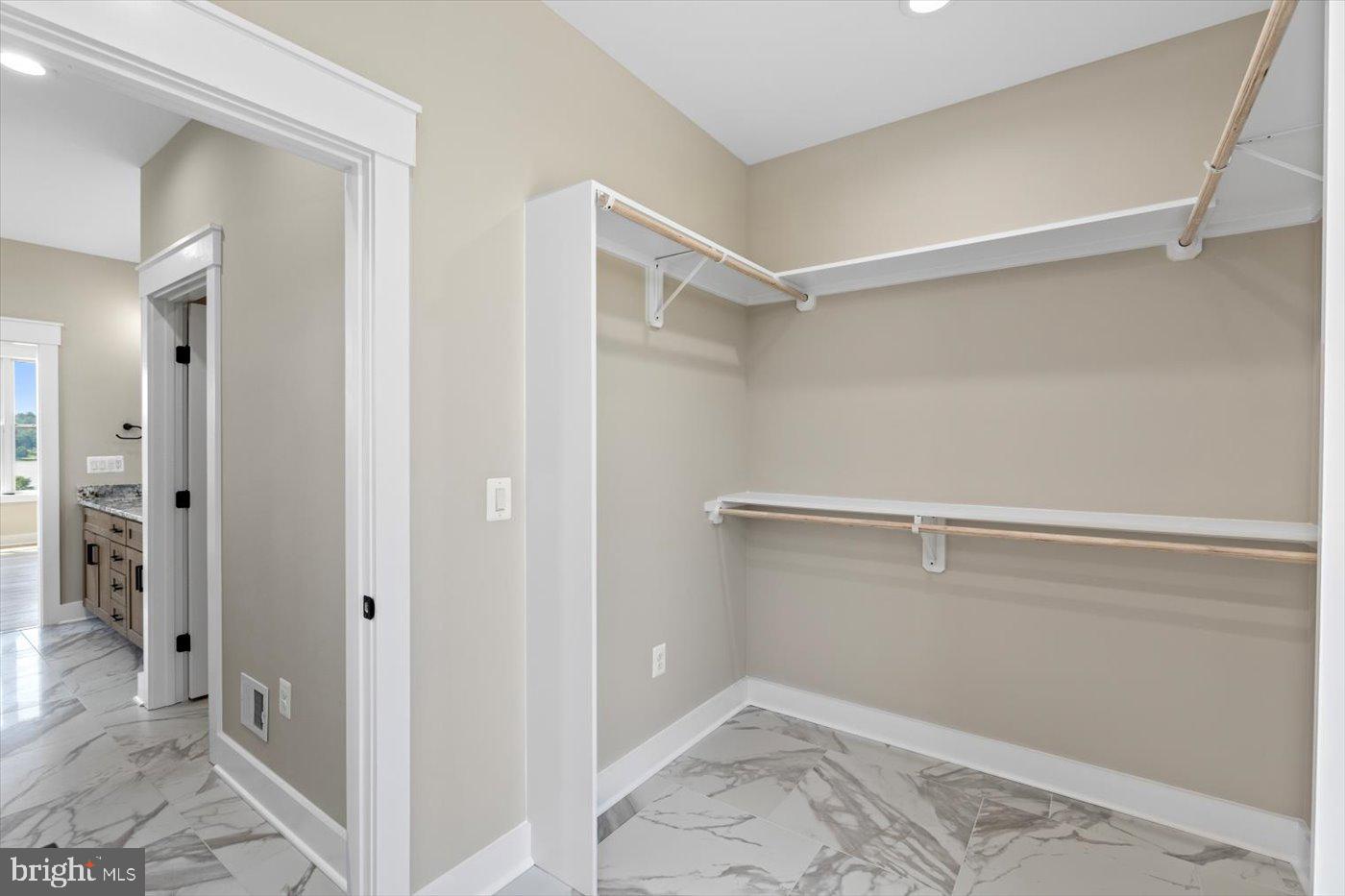 20359 LOOKOUT CIR, ORANGE, Virginia 22960, 5 Bedrooms Bedrooms, 20 Rooms Rooms,3 BathroomsBathrooms,Residential,For sale,20359 LOOKOUT CIR,VAOR2010166 MLS # VAOR2010166