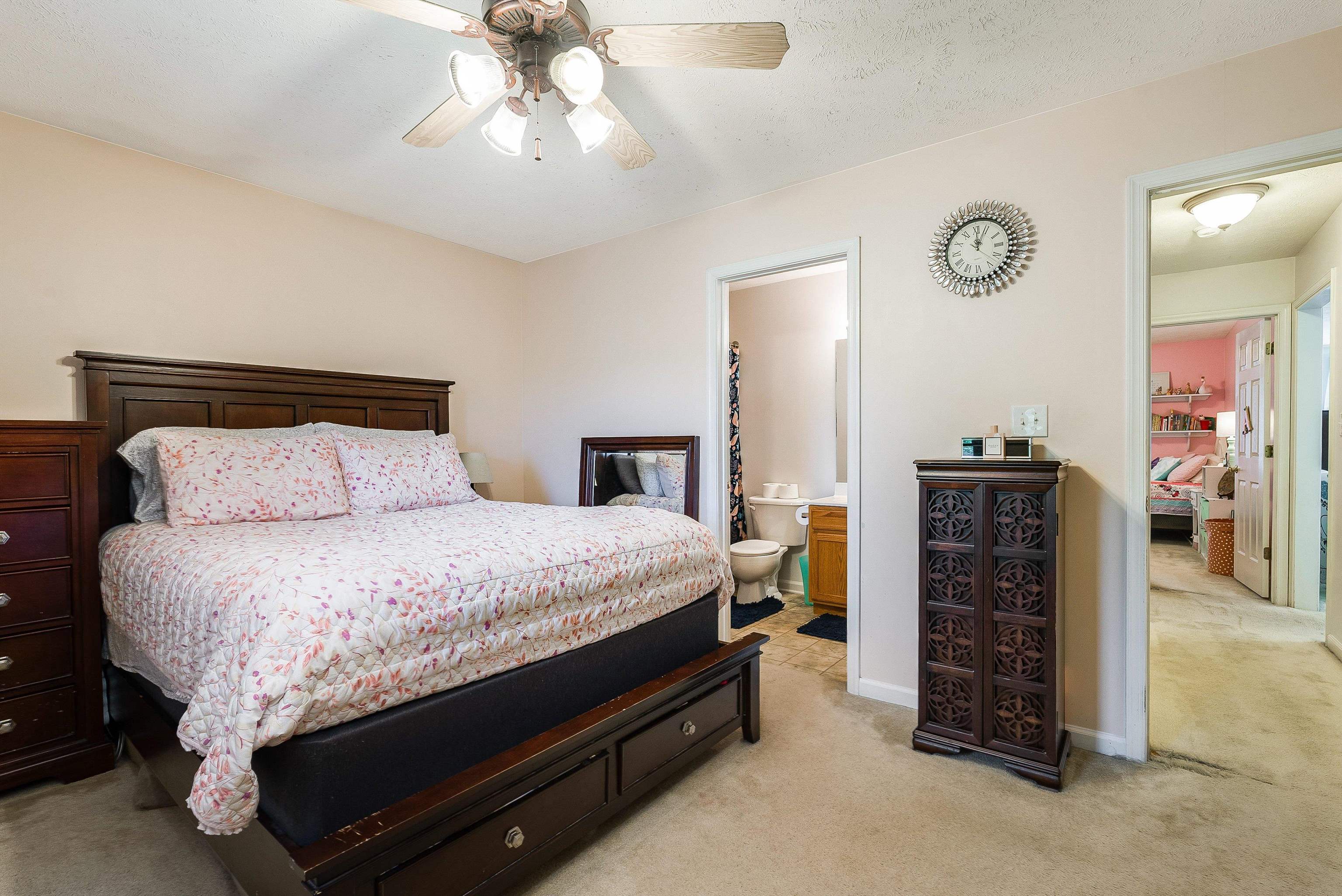 1006 MIDDLEBROOK AVE, STAUNTON, Virginia 24401, 2 Bedrooms Bedrooms, ,2 BathroomsBathrooms,Residential,1006 MIDDLEBROOK AVE,667838 MLS # 667838