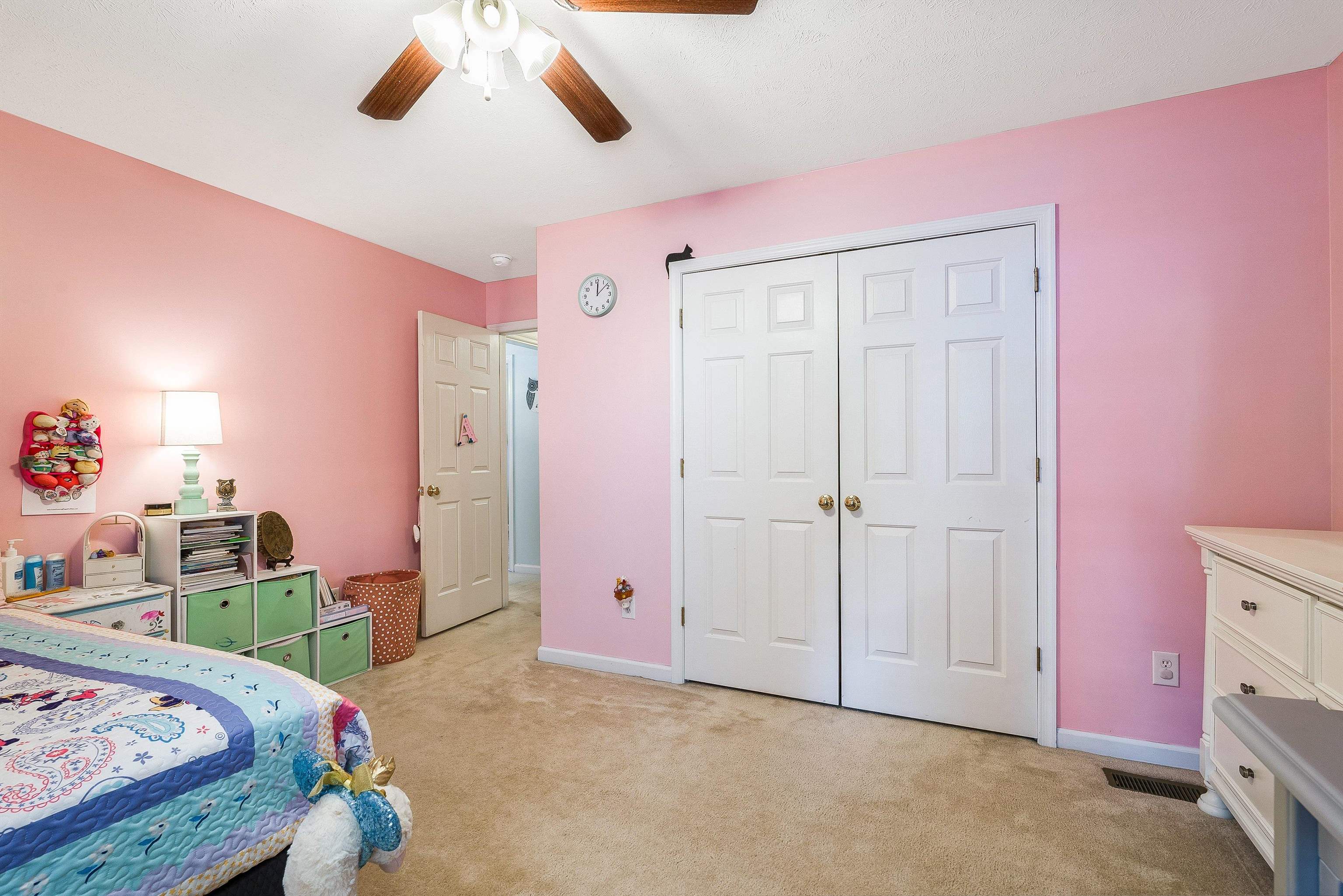 1006 MIDDLEBROOK AVE, STAUNTON, Virginia 24401, 2 Bedrooms Bedrooms, ,2 BathroomsBathrooms,Residential,1006 MIDDLEBROOK AVE,667838 MLS # 667838