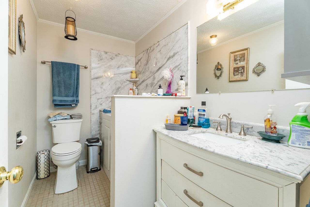 10461 MOUNTAIN VALLEY RD, ROCKINGHAM, Virginia 22802, 3 Bedrooms Bedrooms, ,2 BathroomsBathrooms,Residential,10461 MOUNTAIN VALLEY RD,667840 MLS # 667840