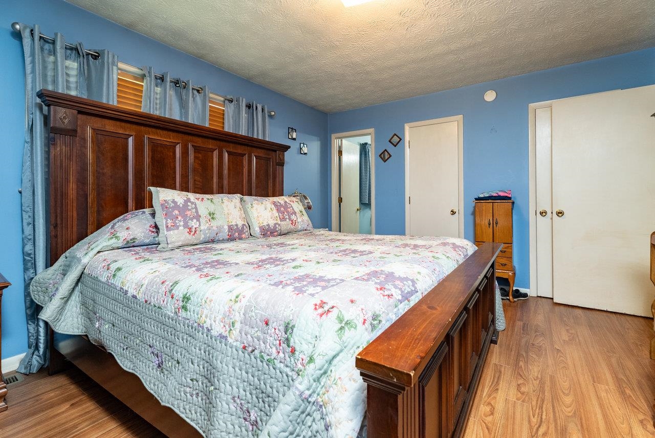 10461 MOUNTAIN VALLEY RD, ROCKINGHAM, Virginia 22802, 3 Bedrooms Bedrooms, ,2 BathroomsBathrooms,Residential,10461 MOUNTAIN VALLEY RD,667840 MLS # 667840