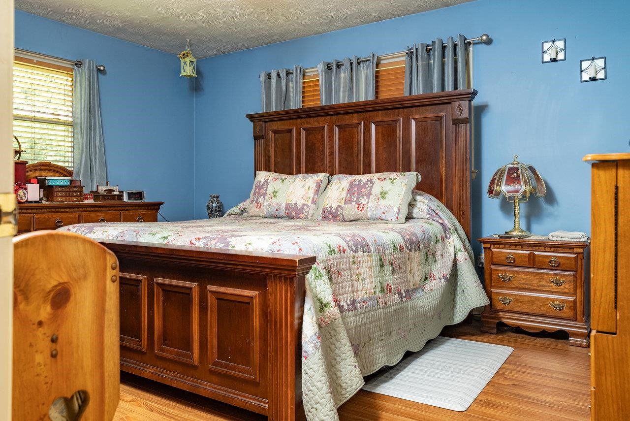 10461 MOUNTAIN VALLEY RD, ROCKINGHAM, Virginia 22802, 3 Bedrooms Bedrooms, ,2 BathroomsBathrooms,Residential,10461 MOUNTAIN VALLEY RD,667840 MLS # 667840
