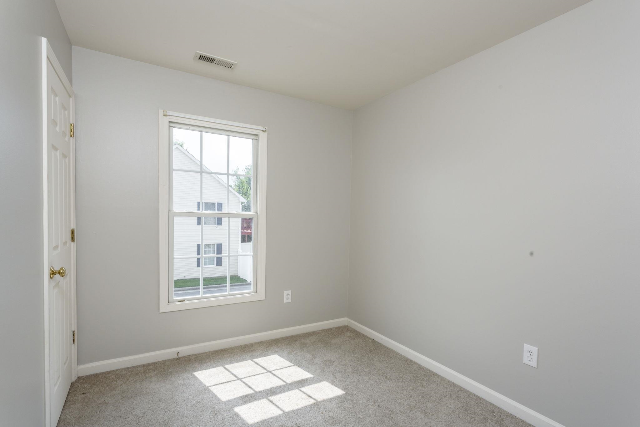 9281 TRAVELLERS CT, NEW MARKET, Virginia 22844, 3 Bedrooms Bedrooms, ,2 BathroomsBathrooms,Residential,9281 TRAVELLERS CT,667845 MLS # 667845