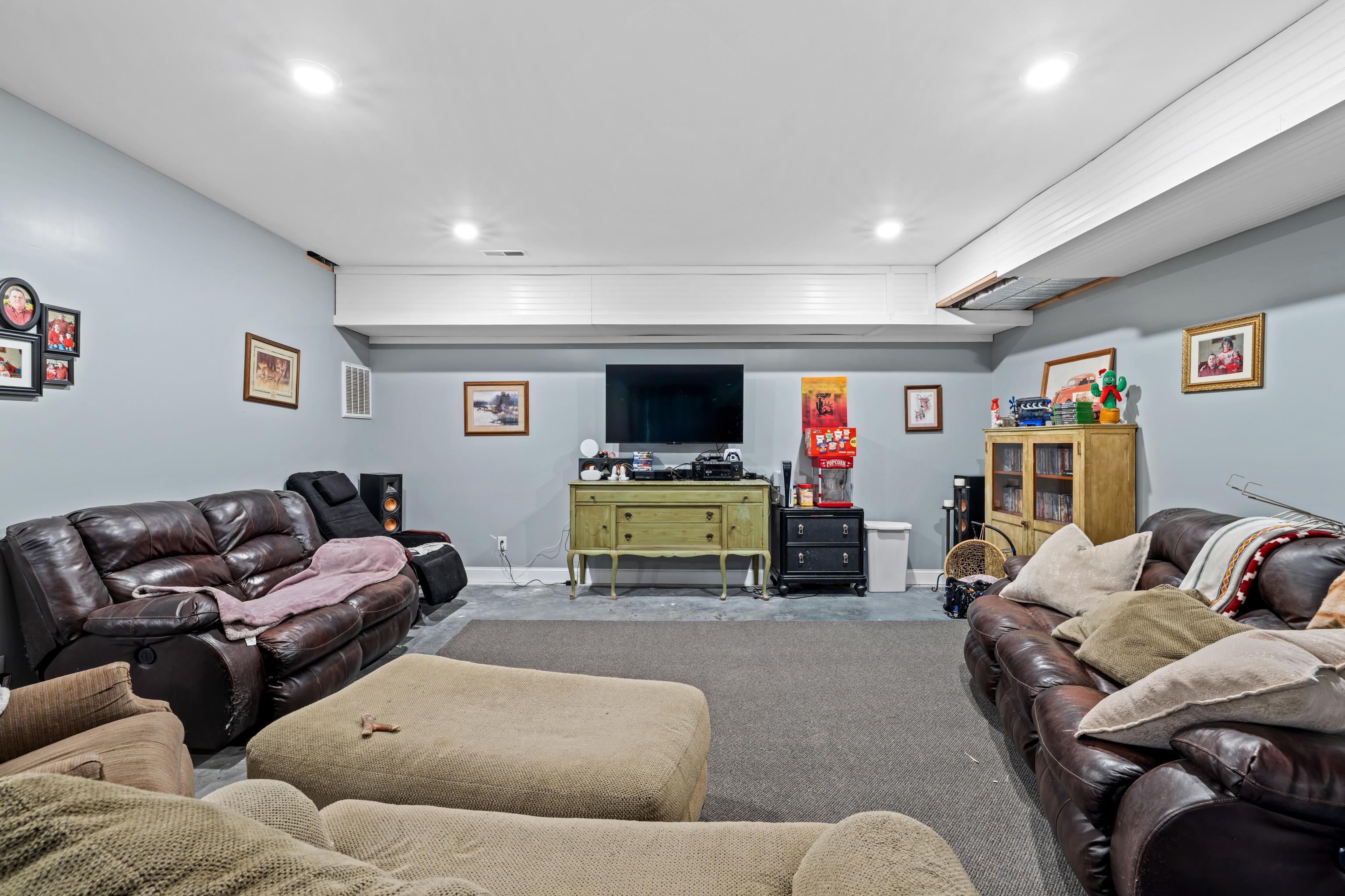 8363 BAXTER LN, SINGERS GLEN, Virginia 22850, 5 Bedrooms Bedrooms, ,3 BathroomsBathrooms,Residential,8363 BAXTER LN,667848 MLS # 667848