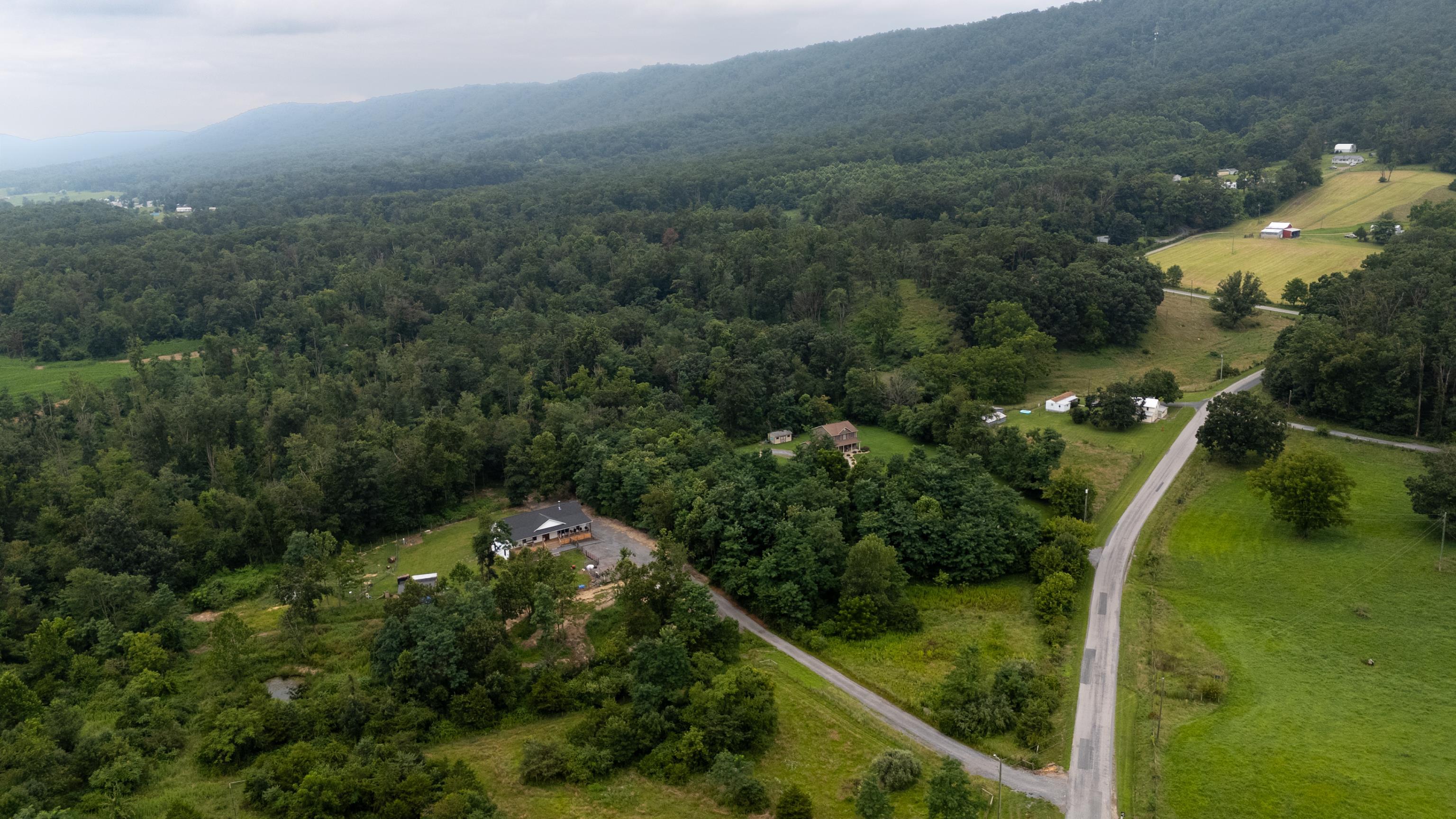 8363 BAXTER LN, SINGERS GLEN, Virginia 22850, 5 Bedrooms Bedrooms, ,3 BathroomsBathrooms,Residential,8363 BAXTER LN,667848 MLS # 667848
