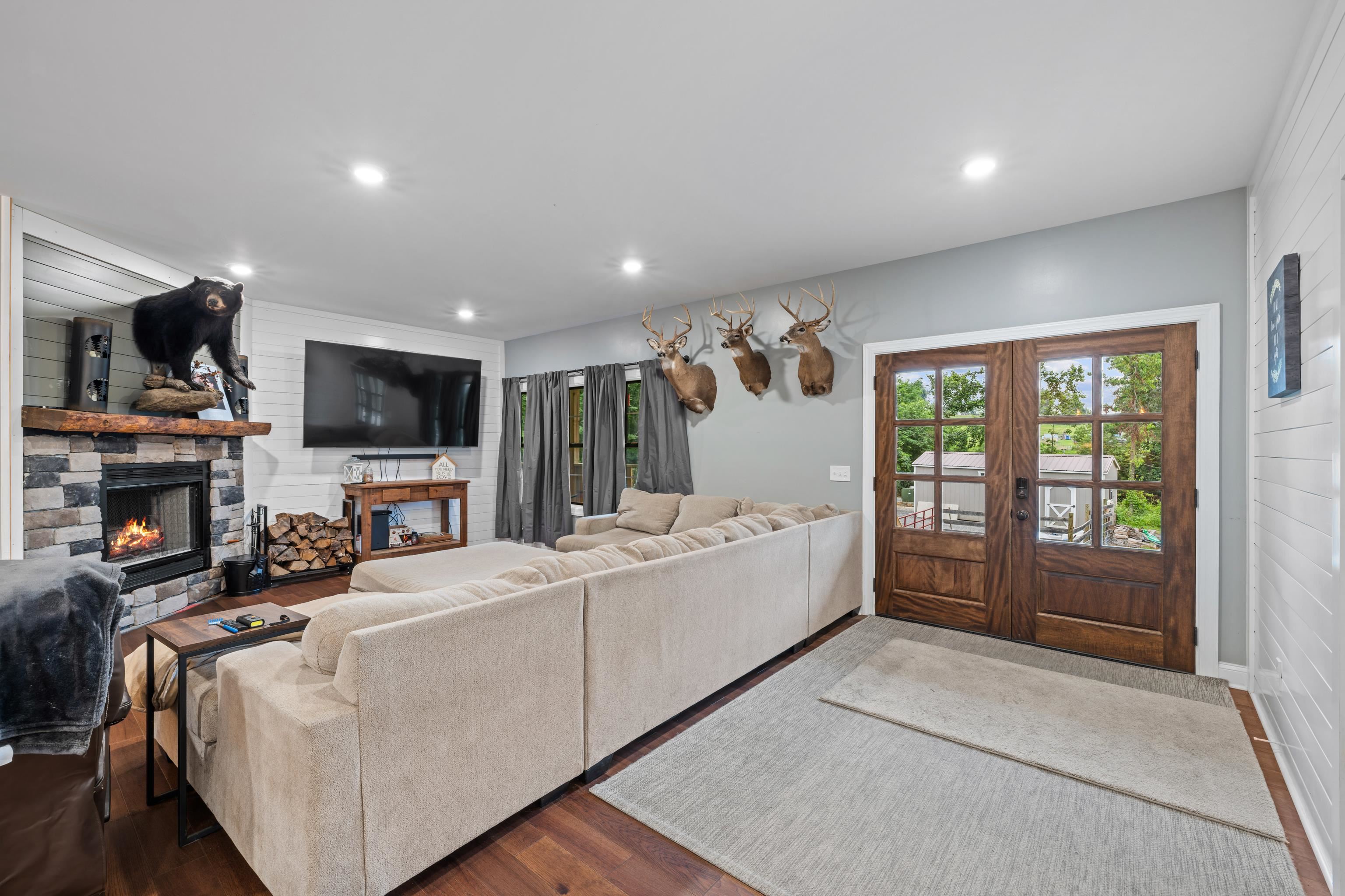 8363 BAXTER LN, SINGERS GLEN, Virginia 22850, 5 Bedrooms Bedrooms, ,3 BathroomsBathrooms,Residential,8363 BAXTER LN,667848 MLS # 667848