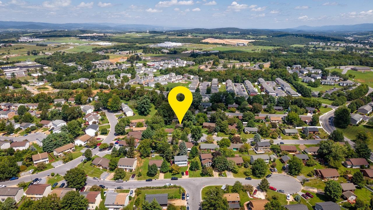510 STONEFIELD CT, HARRISONBURG, Virginia 22802, 3 Bedrooms Bedrooms, ,2 BathroomsBathrooms,Residential,510 STONEFIELD CT,667849 MLS # 667849