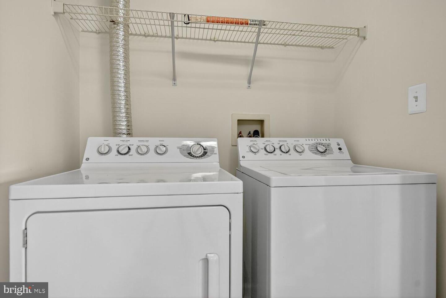 20230 MACGLASHAN TER #2107, ASHBURN, Virginia 20147, 2 Bedrooms Bedrooms, ,2 BathroomsBathrooms,Residential,For sale,20230 MACGLASHAN TER #2107,VALO2102034 MLS # VALO2102034