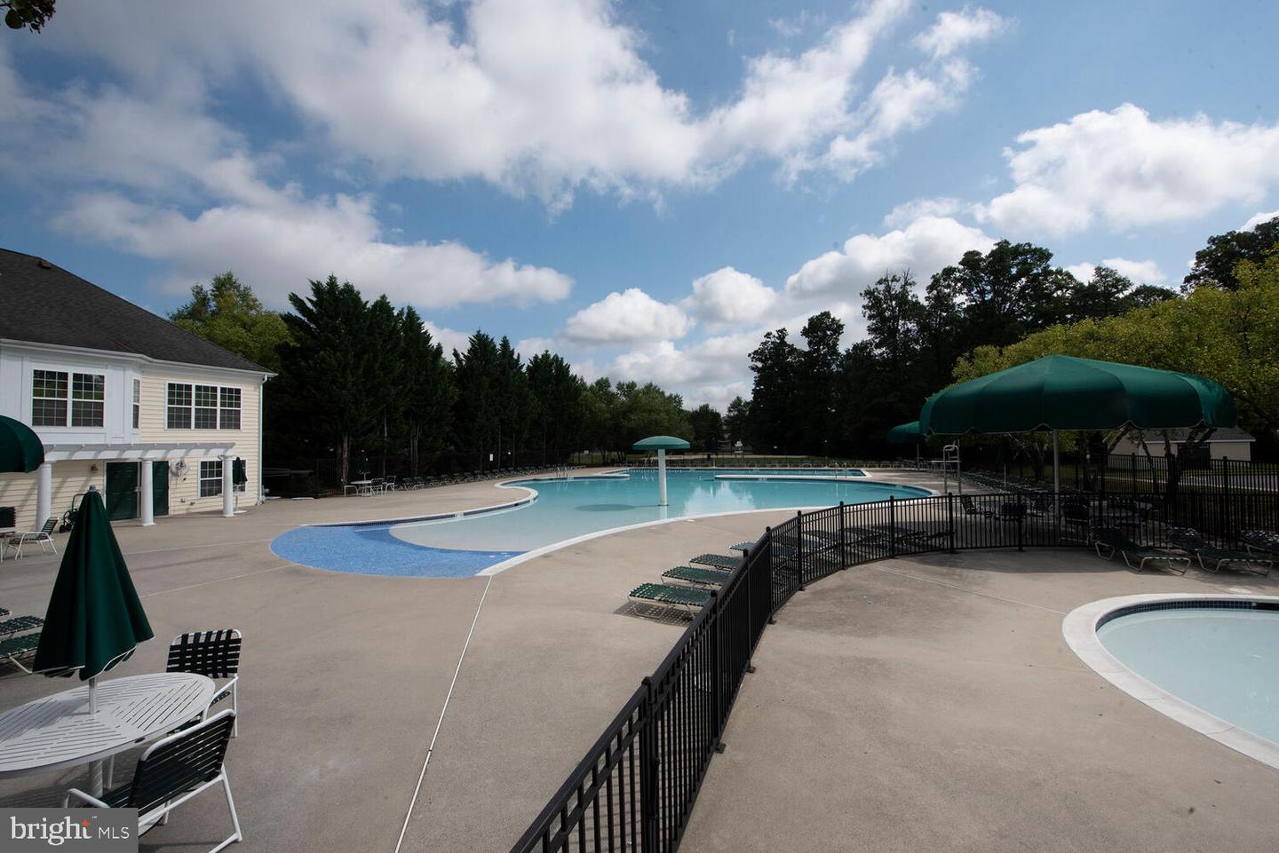 20230 MACGLASHAN TER #2107, ASHBURN, Virginia 20147, 2 Bedrooms Bedrooms, ,2 BathroomsBathrooms,Residential,For sale,20230 MACGLASHAN TER #2107,VALO2102034 MLS # VALO2102034