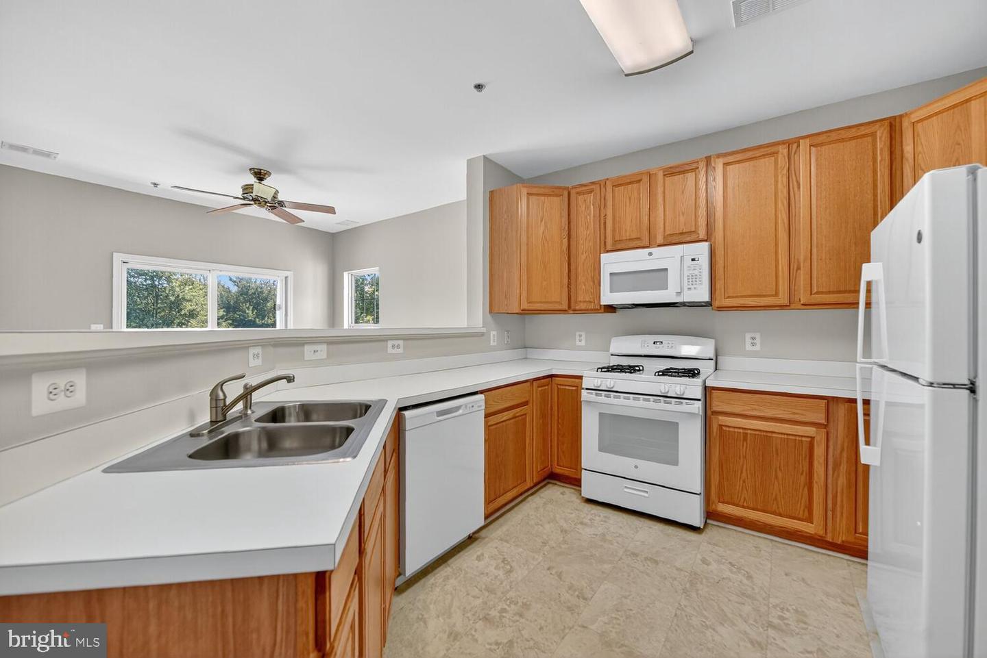 20230 MACGLASHAN TER #2107, ASHBURN, Virginia 20147, 2 Bedrooms Bedrooms, ,2 BathroomsBathrooms,Residential,For sale,20230 MACGLASHAN TER #2107,VALO2102034 MLS # VALO2102034