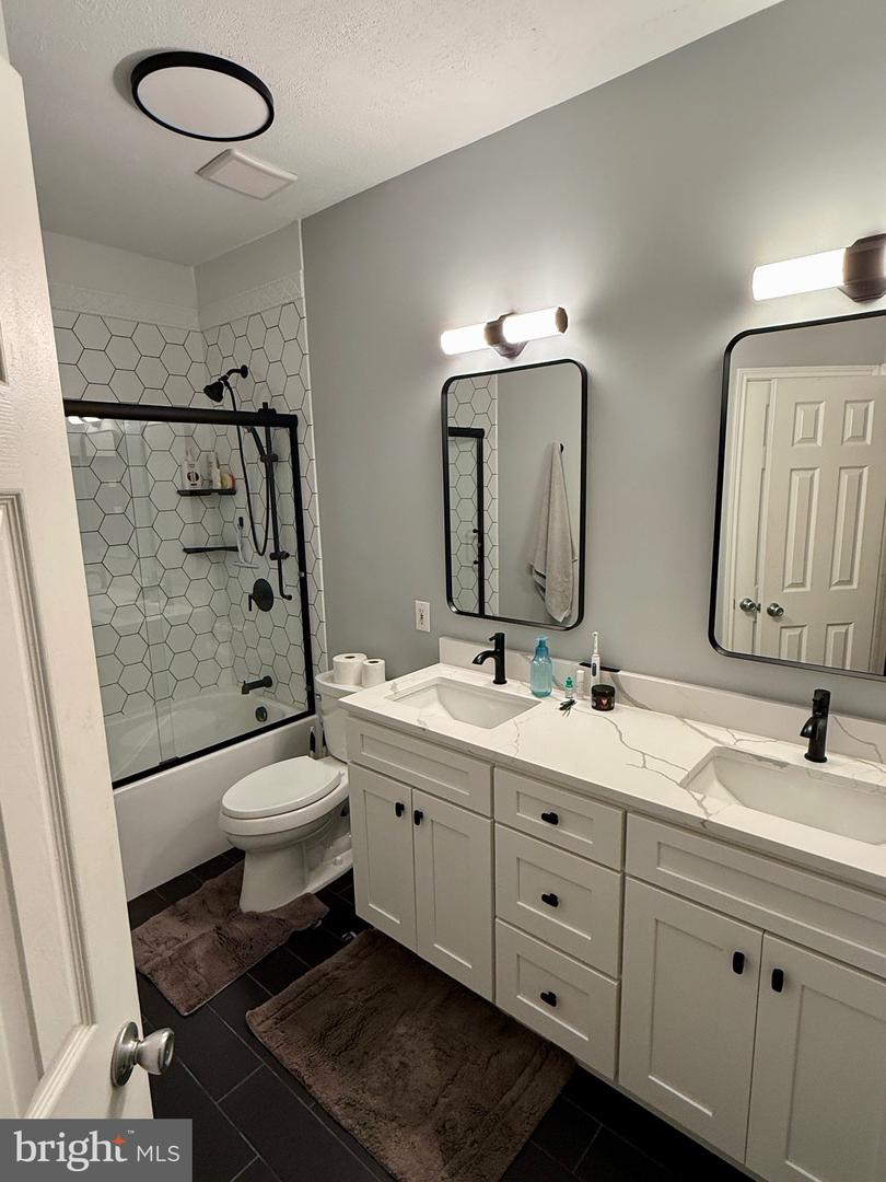 678 GATEWAY DR SE #907, LEESBURG, Virginia 20175, 2 Bedrooms Bedrooms, ,2 BathroomsBathrooms,Residential,For sale,678 GATEWAY DR SE #907,VALO2102548 MLS # VALO2102548