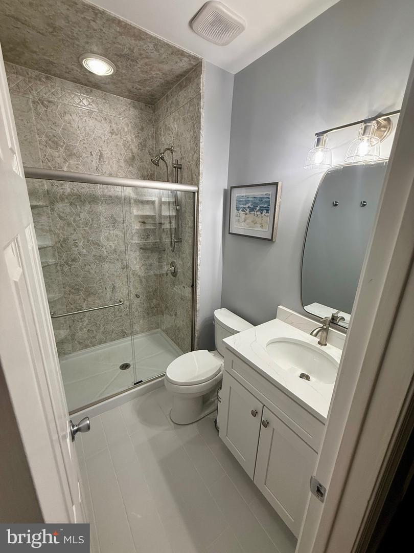 678 GATEWAY DR SE #907, LEESBURG, Virginia 20175, 2 Bedrooms Bedrooms, ,2 BathroomsBathrooms,Residential,For sale,678 GATEWAY DR SE #907,VALO2102548 MLS # VALO2102548