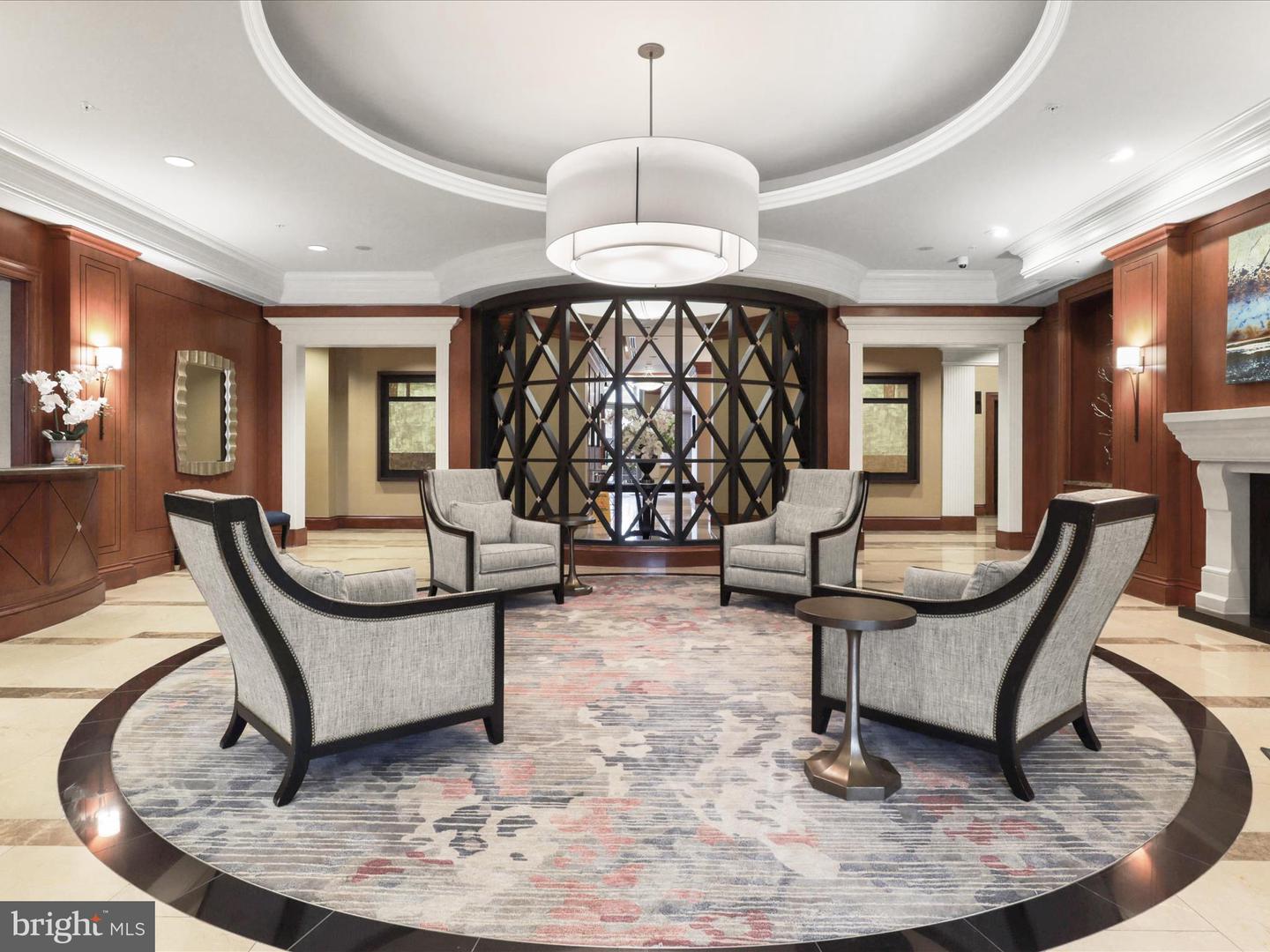 8220 CRESTWOOD HEIGHTS DR #708, MCLEAN, Virginia 22102, 2 Bedrooms Bedrooms, ,2 BathroomsBathrooms,Residential,For sale,8220 CRESTWOOD HEIGHTS DR #708,VAFX2257300 MLS # VAFX2257300