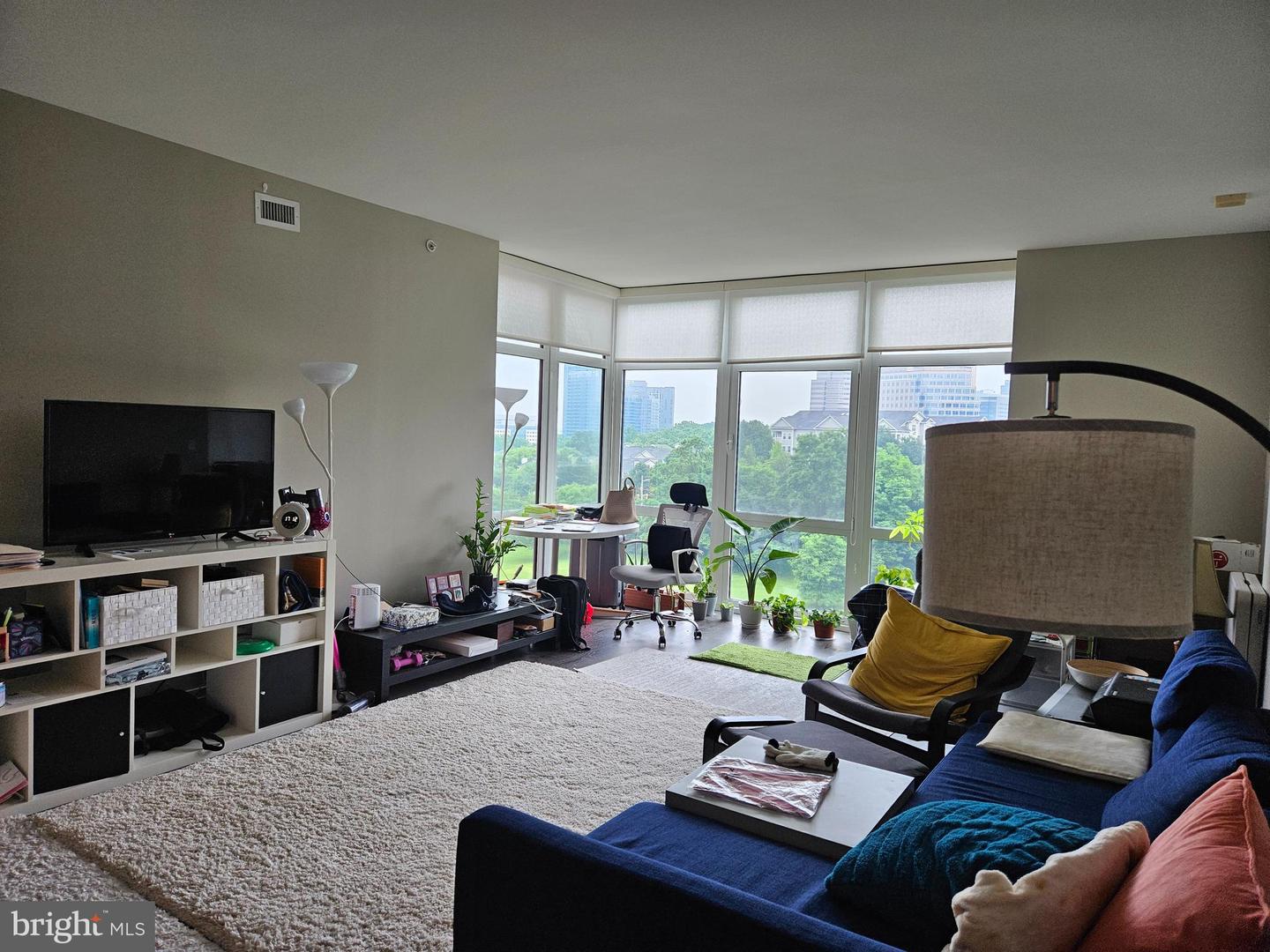 8220 CRESTWOOD HEIGHTS DR #708, MCLEAN, Virginia 22102, 2 Bedrooms Bedrooms, ,2 BathroomsBathrooms,Residential,For sale,8220 CRESTWOOD HEIGHTS DR #708,VAFX2257300 MLS # VAFX2257300