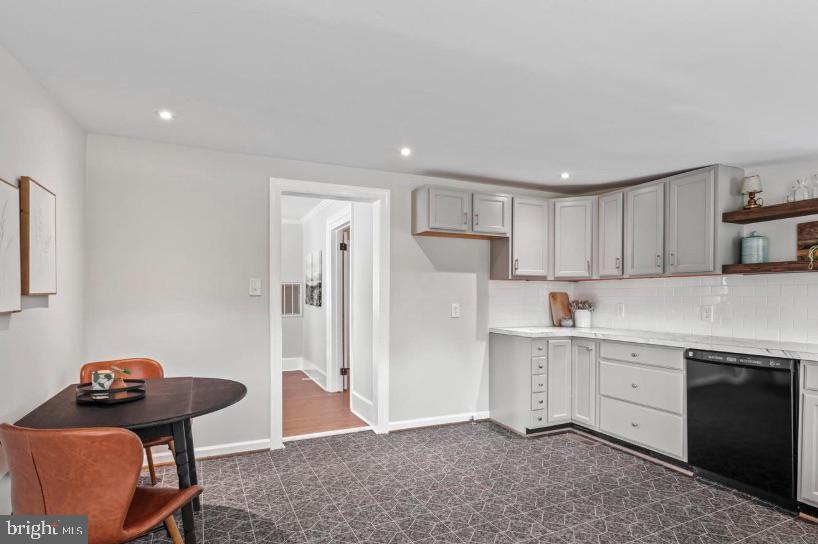 38 COOP RD, BRIGHTWOOD, Virginia 22715, 3 Bedrooms Bedrooms, ,2 BathroomsBathrooms,Residential,For sale,38 COOP RD,VAMA2002332 MLS # VAMA2002332