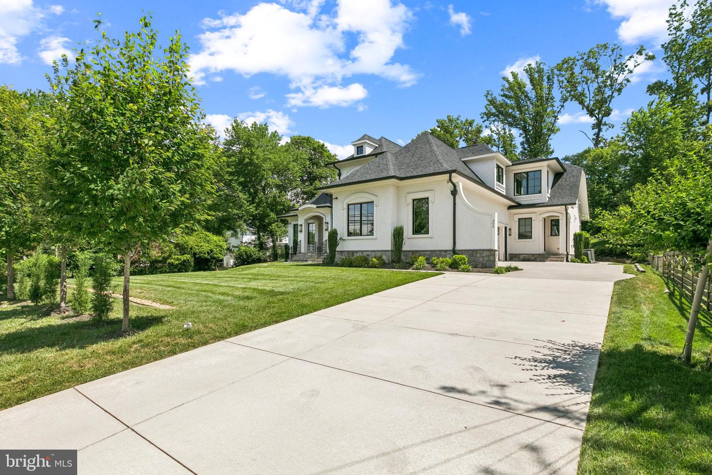 305 OLD COURTHOUSE RD NE, VIENNA, Virginia 22180, 8 Bedrooms Bedrooms, ,7 BathroomsBathrooms,Residential,For sale,305 OLD COURTHOUSE RD NE,VAFX2257342 MLS # VAFX2257342