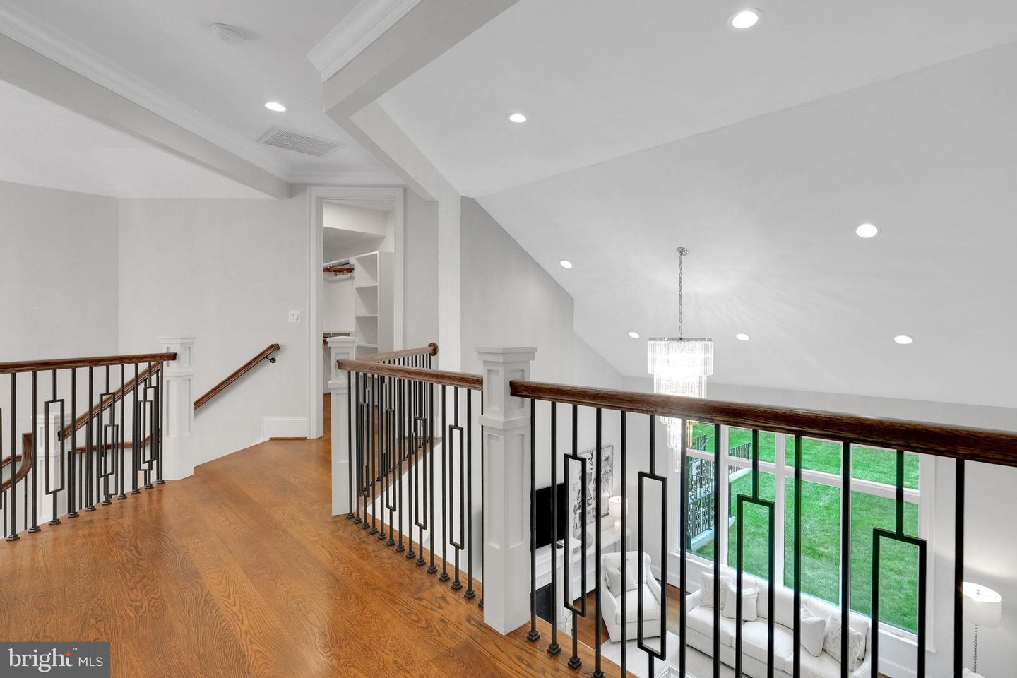 305 OLD COURTHOUSE RD NE, VIENNA, Virginia 22180, 8 Bedrooms Bedrooms, ,7 BathroomsBathrooms,Residential,For sale,305 OLD COURTHOUSE RD NE,VAFX2257342 MLS # VAFX2257342
