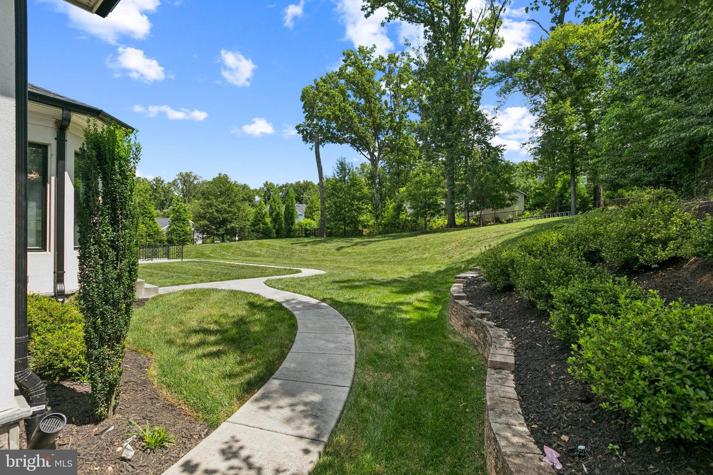 305 OLD COURTHOUSE RD NE, VIENNA, Virginia 22180, 8 Bedrooms Bedrooms, ,7 BathroomsBathrooms,Residential,For sale,305 OLD COURTHOUSE RD NE,VAFX2257342 MLS # VAFX2257342