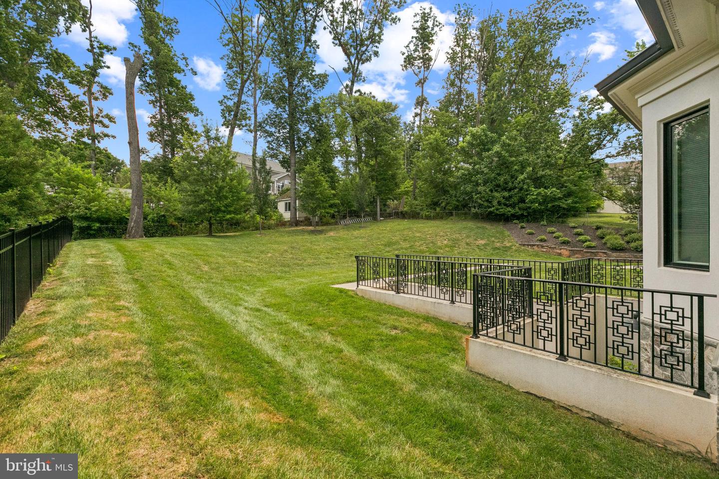305 OLD COURTHOUSE RD NE, VIENNA, Virginia 22180, 8 Bedrooms Bedrooms, ,7 BathroomsBathrooms,Residential,For sale,305 OLD COURTHOUSE RD NE,VAFX2257342 MLS # VAFX2257342