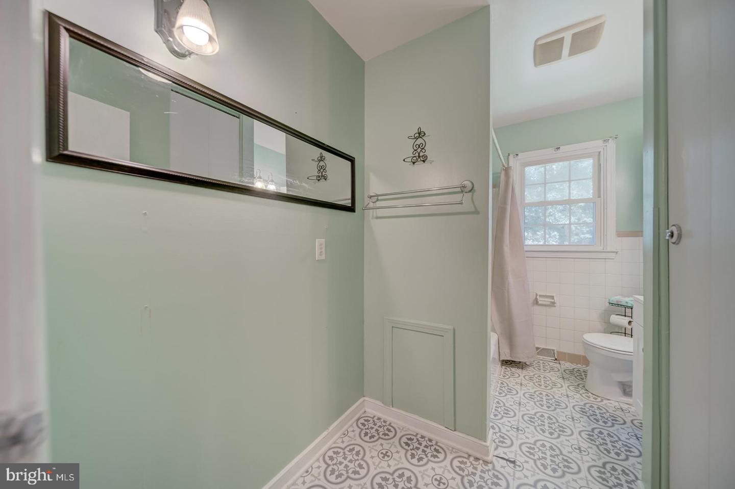 1011 FICKLEN RD, FREDERICKSBURG, Virginia 22405, 6 Bedrooms Bedrooms, ,2 BathroomsBathrooms,Residential,For sale,1011 FICKLEN RD,VAST2041224 MLS # VAST2041224