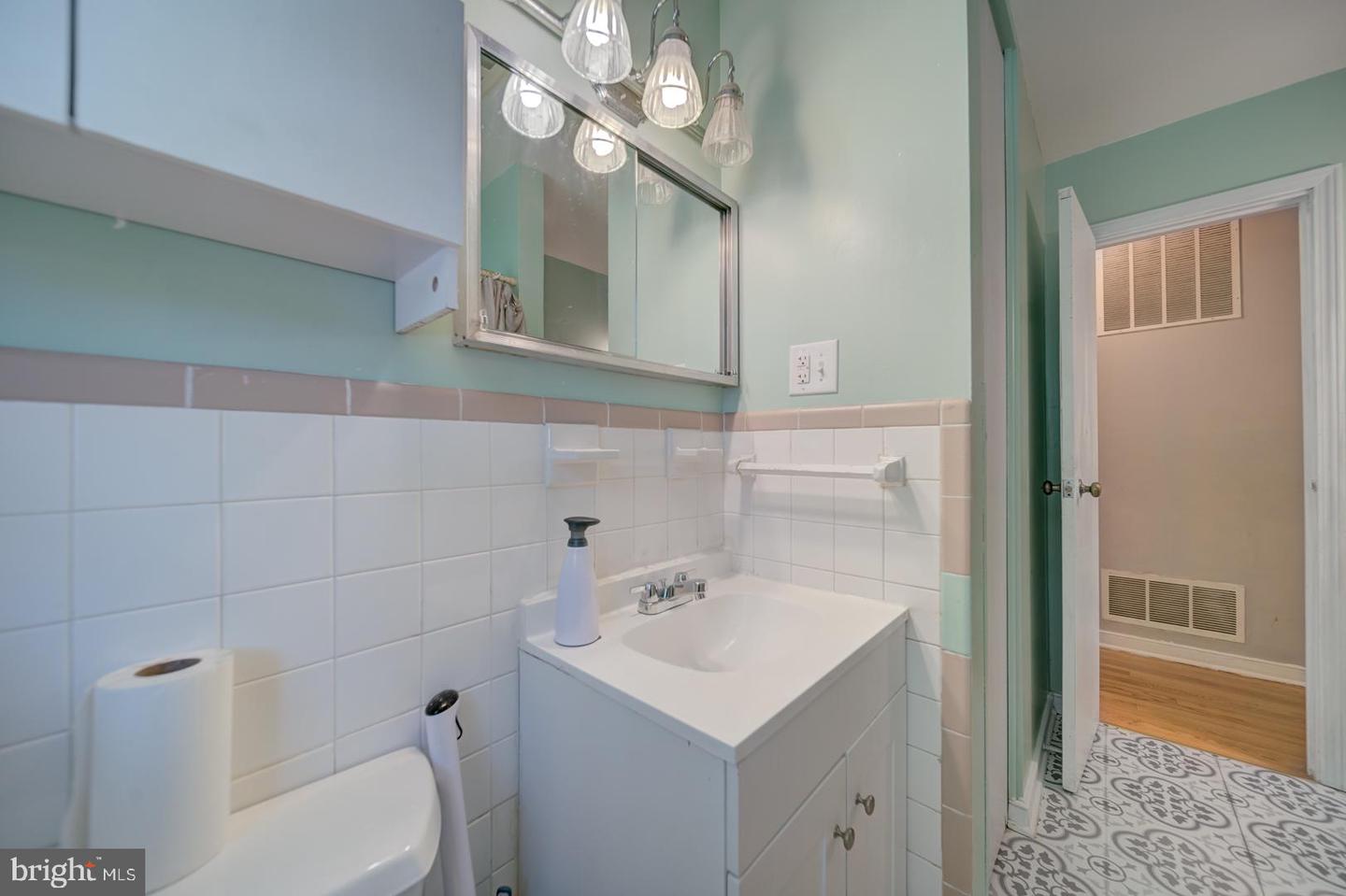 1011 FICKLEN RD, FREDERICKSBURG, Virginia 22405, 6 Bedrooms Bedrooms, ,2 BathroomsBathrooms,Residential,For sale,1011 FICKLEN RD,VAST2041224 MLS # VAST2041224