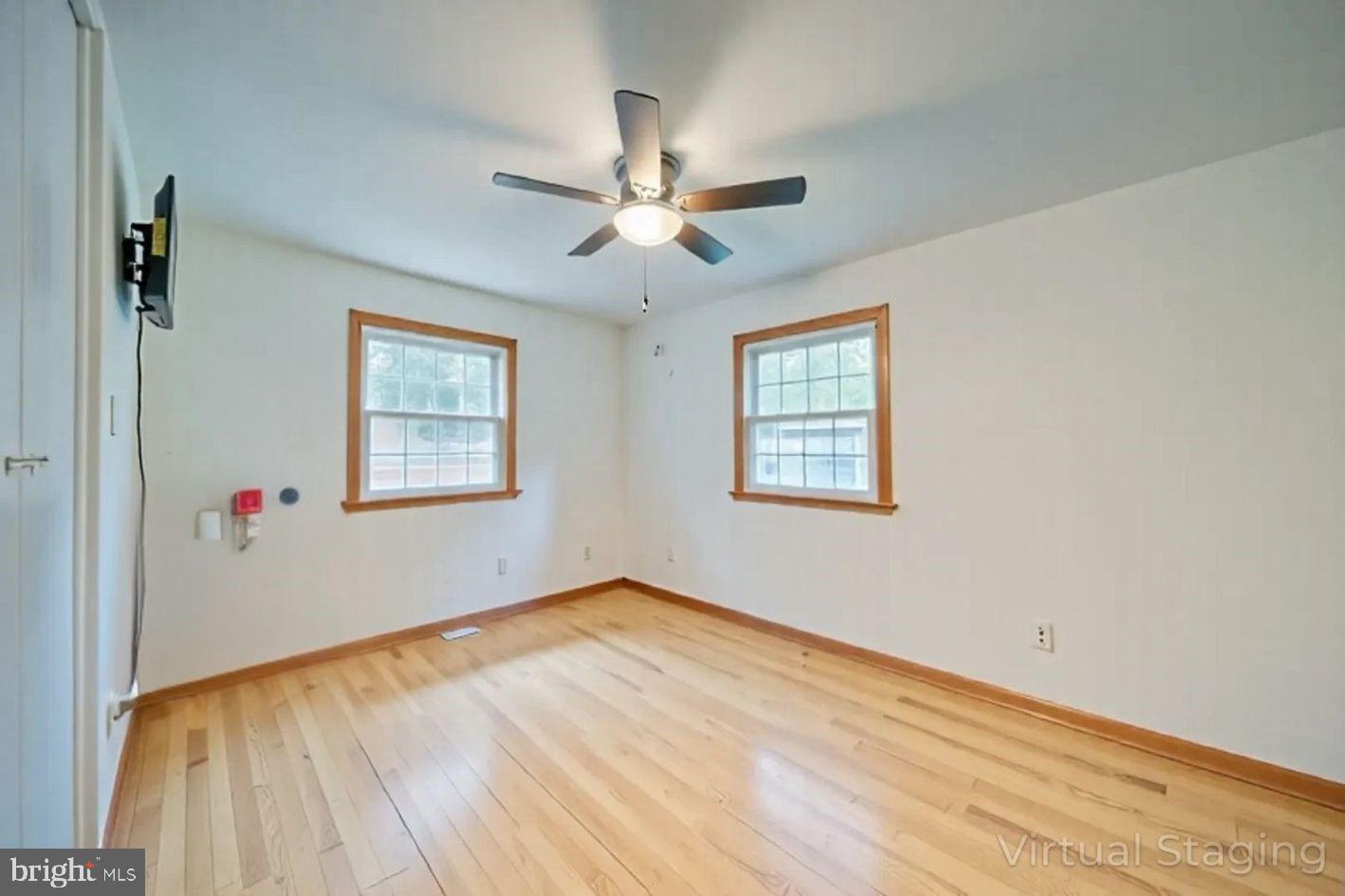 1011 FICKLEN RD, FREDERICKSBURG, Virginia 22405, 6 Bedrooms Bedrooms, ,2 BathroomsBathrooms,Residential,For sale,1011 FICKLEN RD,VAST2041224 MLS # VAST2041224