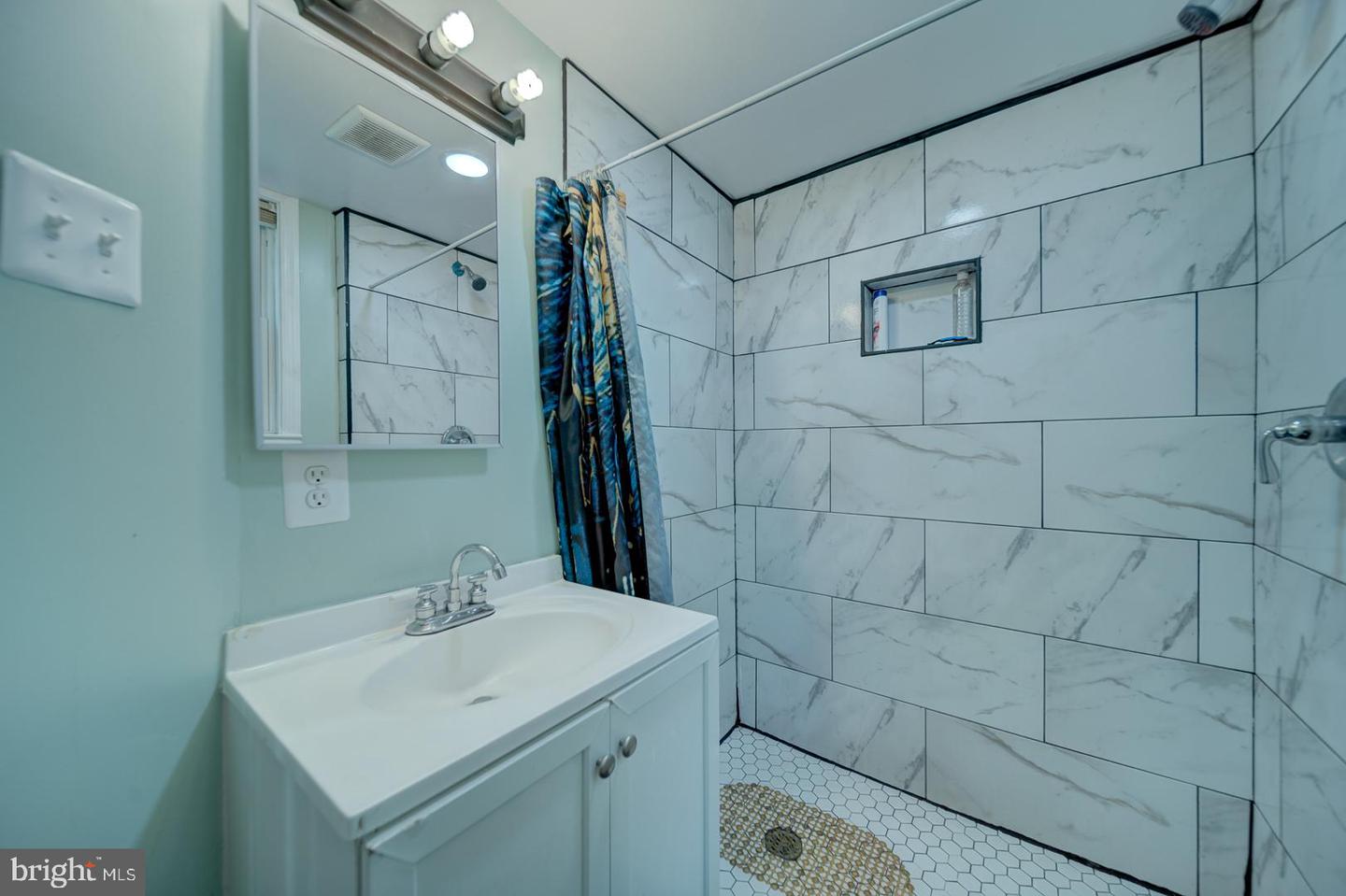 1011 FICKLEN RD, FREDERICKSBURG, Virginia 22405, 6 Bedrooms Bedrooms, ,2 BathroomsBathrooms,Residential,For sale,1011 FICKLEN RD,VAST2041224 MLS # VAST2041224