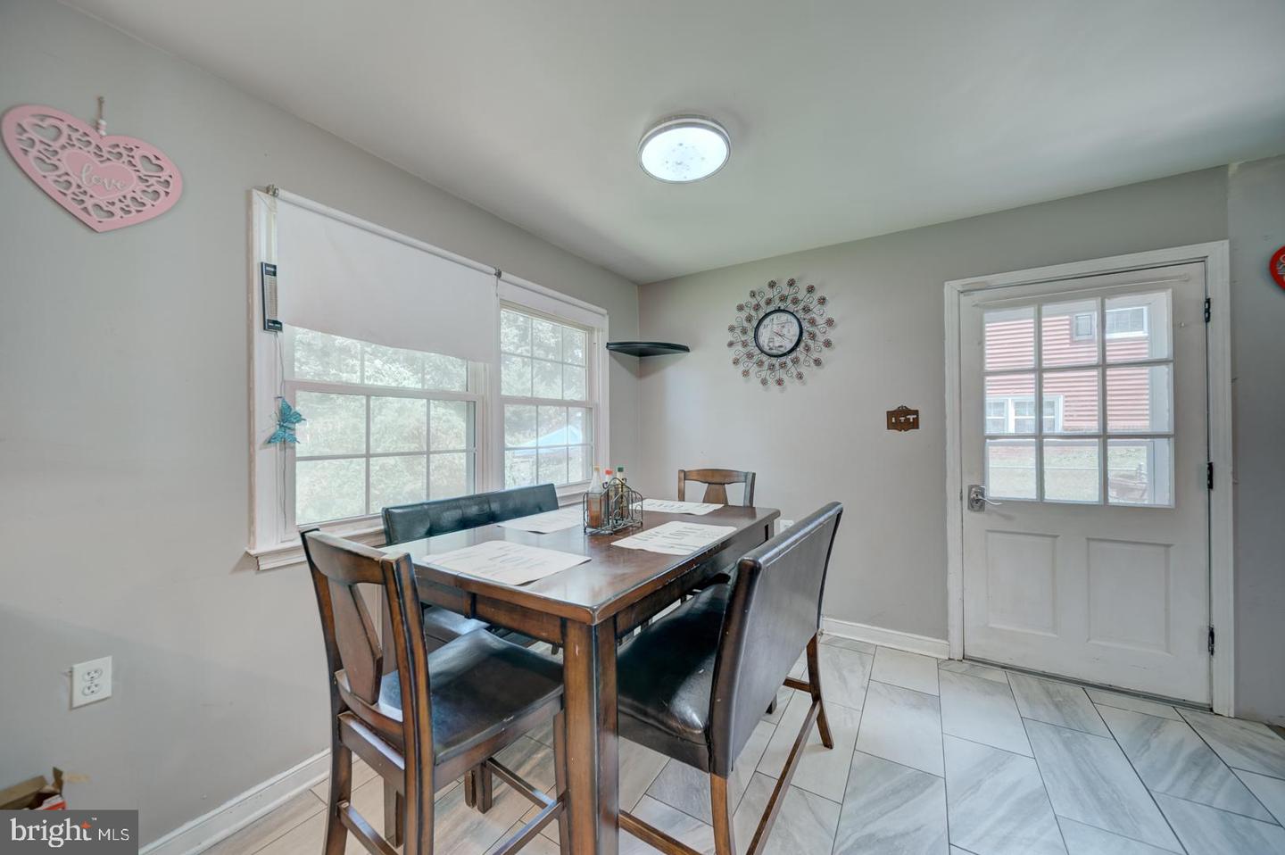 1011 FICKLEN RD, FREDERICKSBURG, Virginia 22405, 6 Bedrooms Bedrooms, ,2 BathroomsBathrooms,Residential,For sale,1011 FICKLEN RD,VAST2041224 MLS # VAST2041224