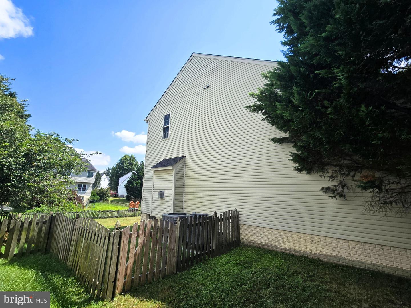49 BASALT DR, FREDERICKSBURG, Virginia 22406, 5 Bedrooms Bedrooms, ,4 BathroomsBathrooms,Residential,For sale,49 BASALT DR,VAST2041310 MLS # VAST2041310