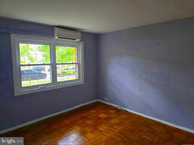 3325 VALLEY DR, ALEXANDRIA, Virginia 22302, 2 Bedrooms Bedrooms, ,1 BathroomBathrooms,Residential,For sale,3325 VALLEY DR,VAAX2048080 MLS # VAAX2048080