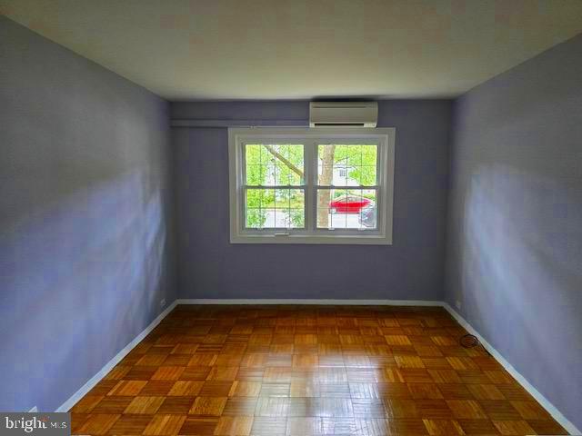 3325 VALLEY DR, ALEXANDRIA, Virginia 22302, 2 Bedrooms Bedrooms, ,1 BathroomBathrooms,Residential,For sale,3325 VALLEY DR,VAAX2048080 MLS # VAAX2048080