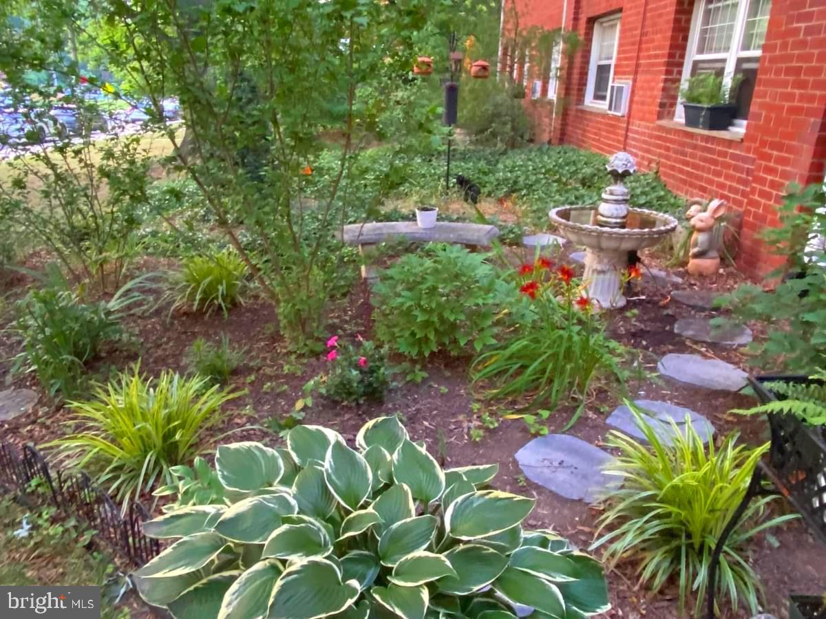 3325 VALLEY DR, ALEXANDRIA, Virginia 22302, 2 Bedrooms Bedrooms, ,1 BathroomBathrooms,Residential,For sale,3325 VALLEY DR,VAAX2048080 MLS # VAAX2048080