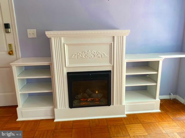 3325 VALLEY DR, ALEXANDRIA, Virginia 22302, 2 Bedrooms Bedrooms, ,1 BathroomBathrooms,Residential,For sale,3325 VALLEY DR,VAAX2048080 MLS # VAAX2048080