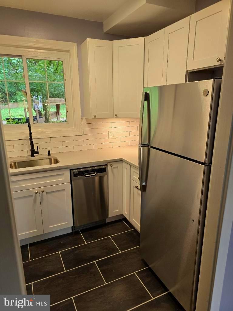 3325 VALLEY DR, ALEXANDRIA, Virginia 22302, 2 Bedrooms Bedrooms, ,1 BathroomBathrooms,Residential,For sale,3325 VALLEY DR,VAAX2048080 MLS # VAAX2048080