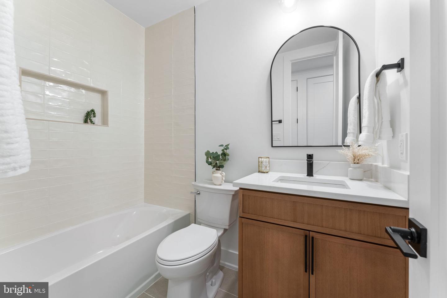 611 GALLATIN ST NW, WASHINGTON, District Of Columbia 20011, 5 Bedrooms Bedrooms, ,3 BathroomsBathrooms,Residential,For sale,611 GALLATIN ST NW,DCDC2213154 MLS # DCDC2213154