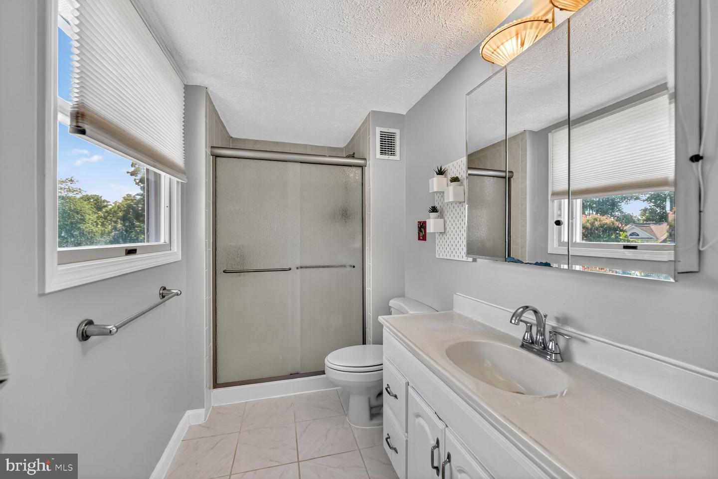 3841 BEECH DOWN DR, CHANTILLY, Virginia 20151, 4 Bedrooms Bedrooms, ,3 BathroomsBathrooms,Residential,For sale,3841 BEECH DOWN DR,VAFX2258868 MLS # VAFX2258868