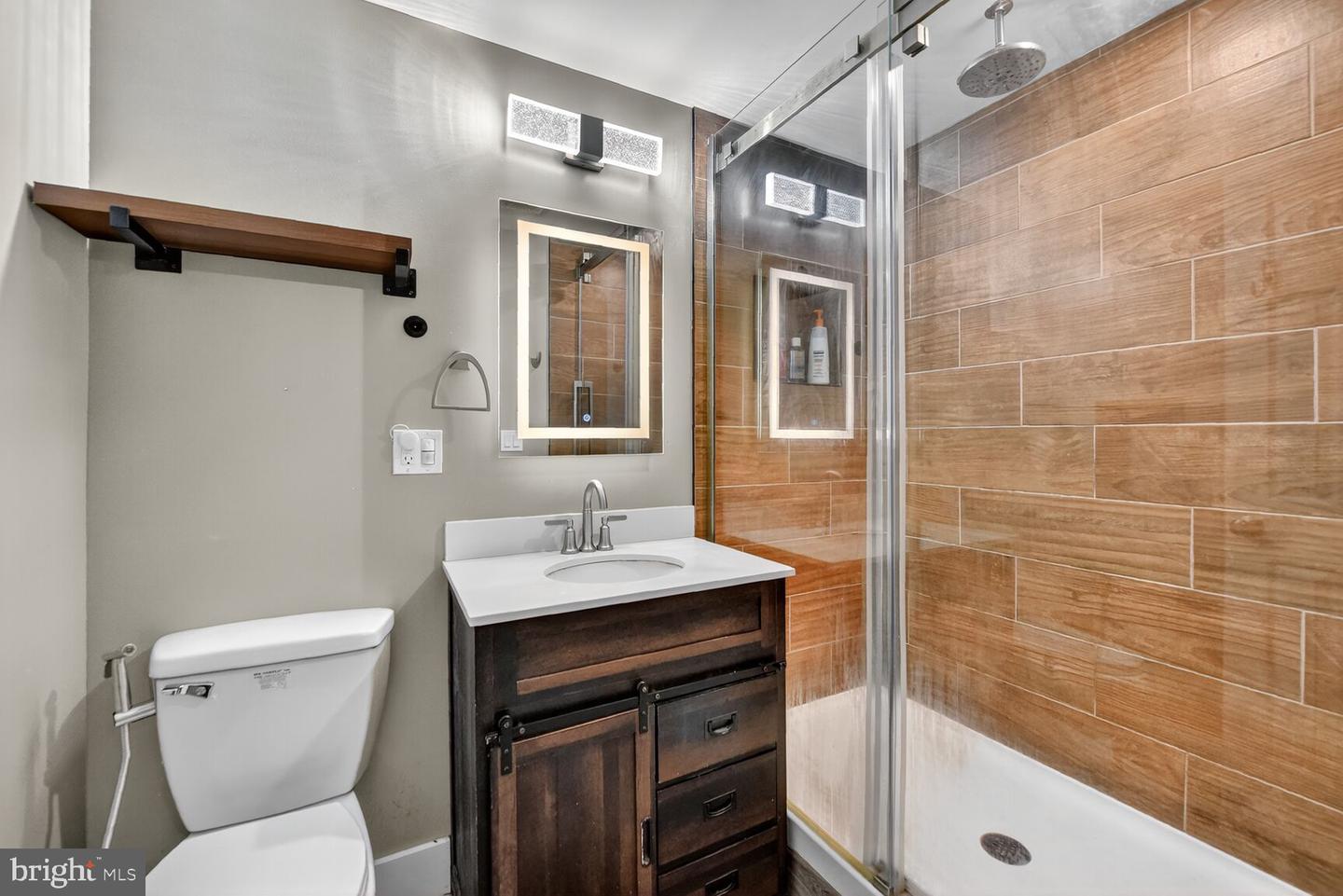 3841 BEECH DOWN DR, CHANTILLY, Virginia 20151, 4 Bedrooms Bedrooms, ,3 BathroomsBathrooms,Residential,For sale,3841 BEECH DOWN DR,VAFX2258868 MLS # VAFX2258868