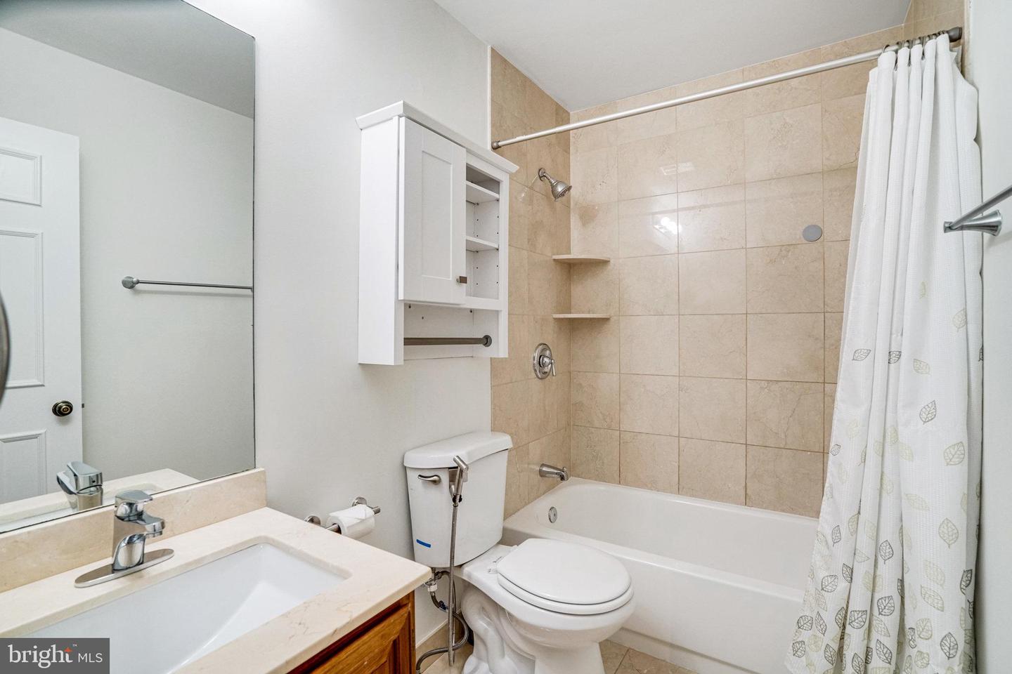 6029 HEATHERWOOD DR, ALEXANDRIA, Virginia 22310, 3 Bedrooms Bedrooms, ,3 BathroomsBathrooms,Residential,For sale,6029 HEATHERWOOD DR,VAFX2259226 MLS # VAFX2259226