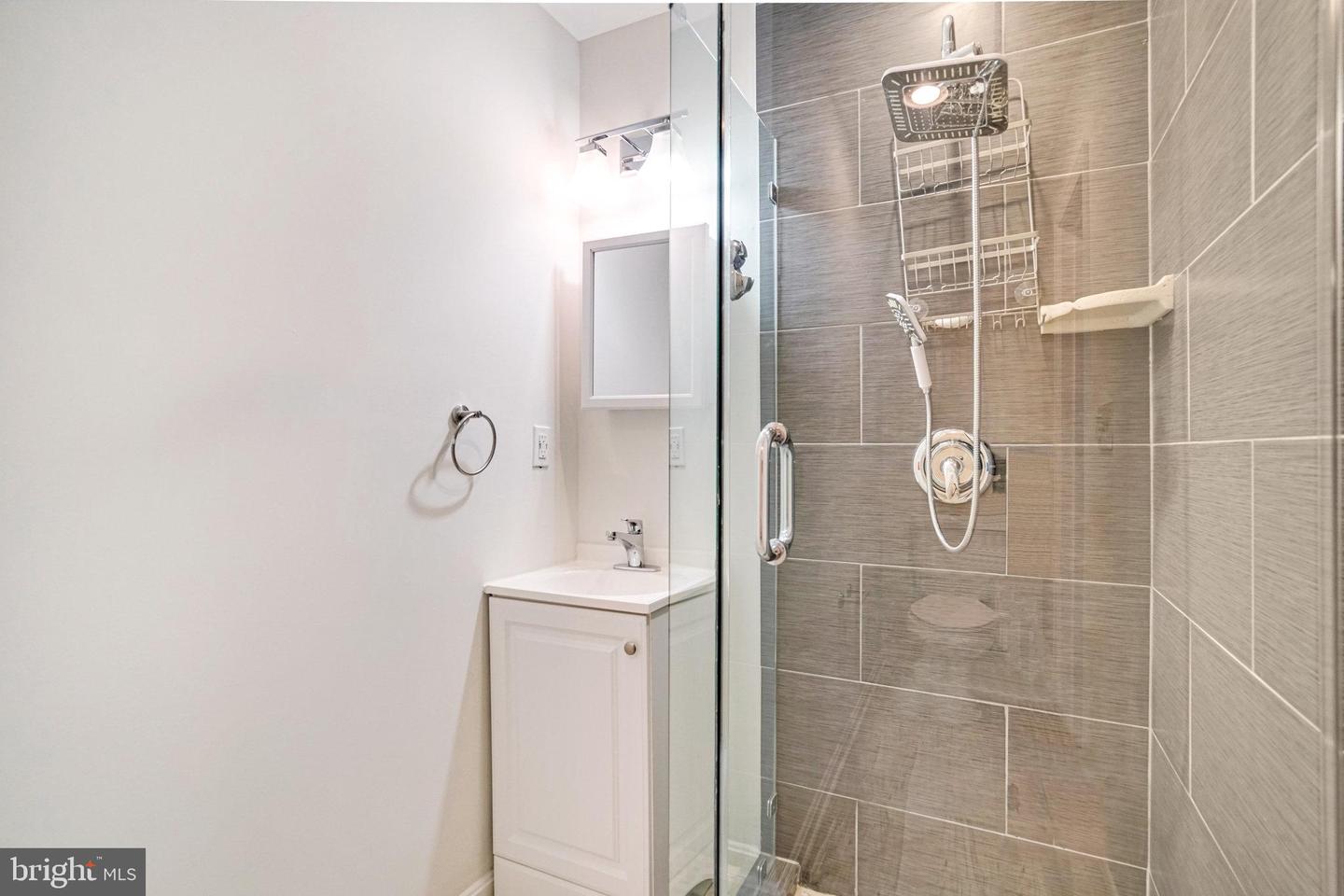 6029 HEATHERWOOD DR, ALEXANDRIA, Virginia 22310, 3 Bedrooms Bedrooms, ,3 BathroomsBathrooms,Residential,For sale,6029 HEATHERWOOD DR,VAFX2259226 MLS # VAFX2259226