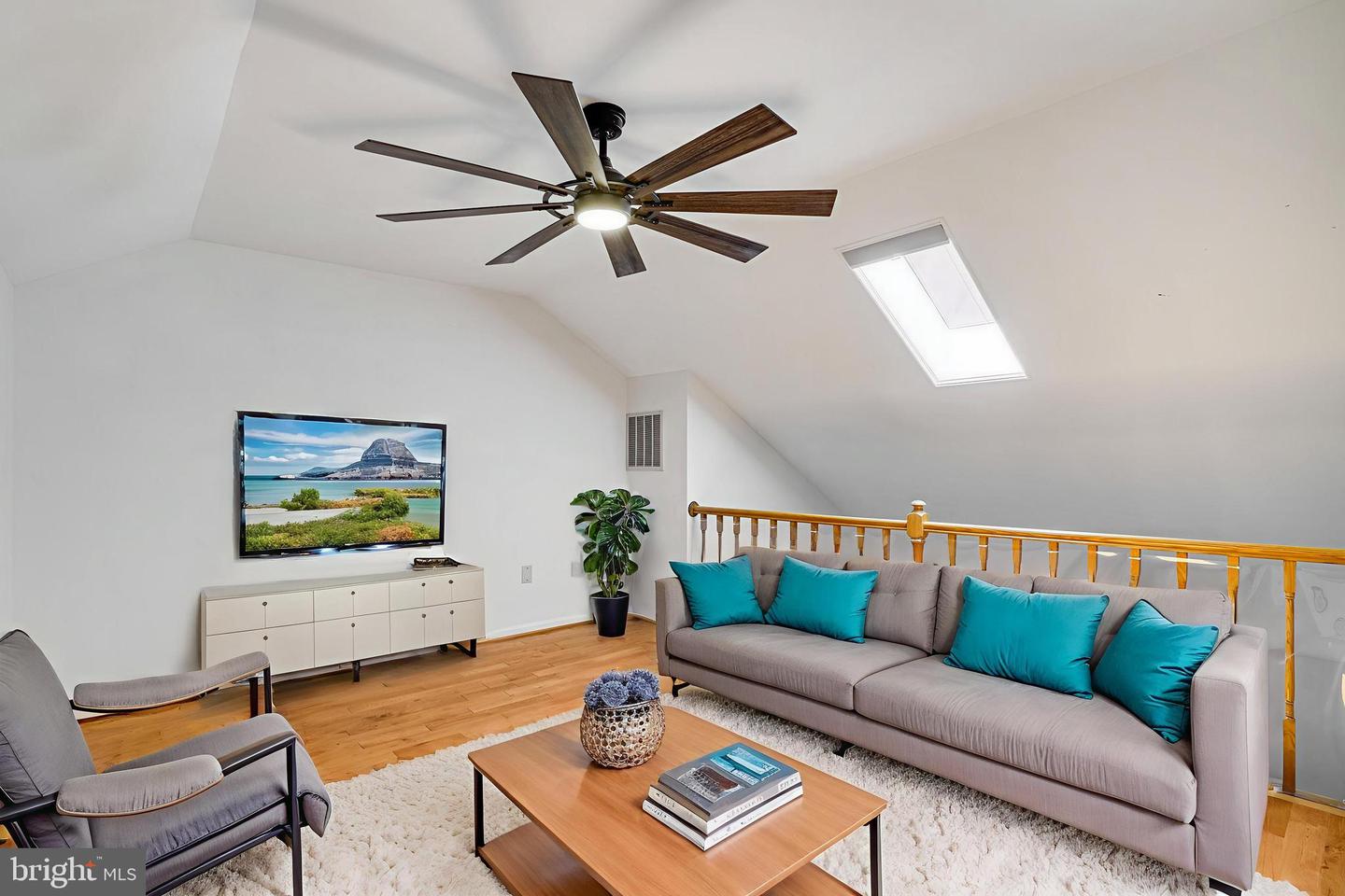 6029 HEATHERWOOD DR, ALEXANDRIA, Virginia 22310, 3 Bedrooms Bedrooms, ,3 BathroomsBathrooms,Residential,For sale,6029 HEATHERWOOD DR,VAFX2259226 MLS # VAFX2259226