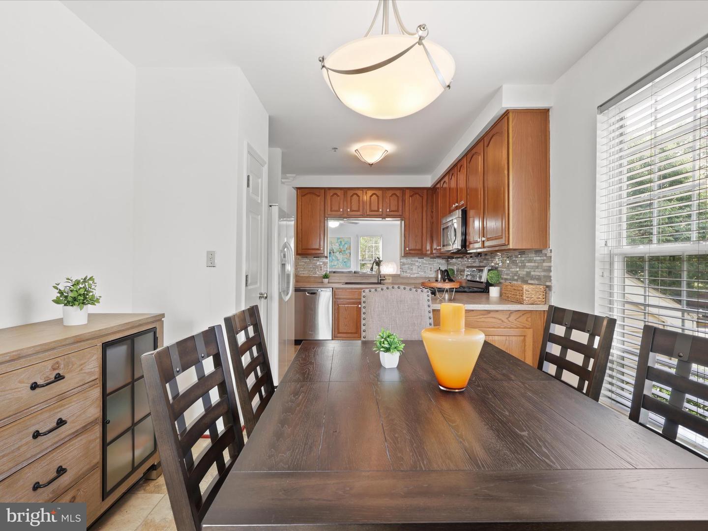 8846 ASHGROVE HOUSE LN #101, VIENNA, Virginia 22182, 2 Bedrooms Bedrooms, ,2 BathroomsBathrooms,Residential,For sale,8846 ASHGROVE HOUSE LN #101,VAFX2259304 MLS # VAFX2259304