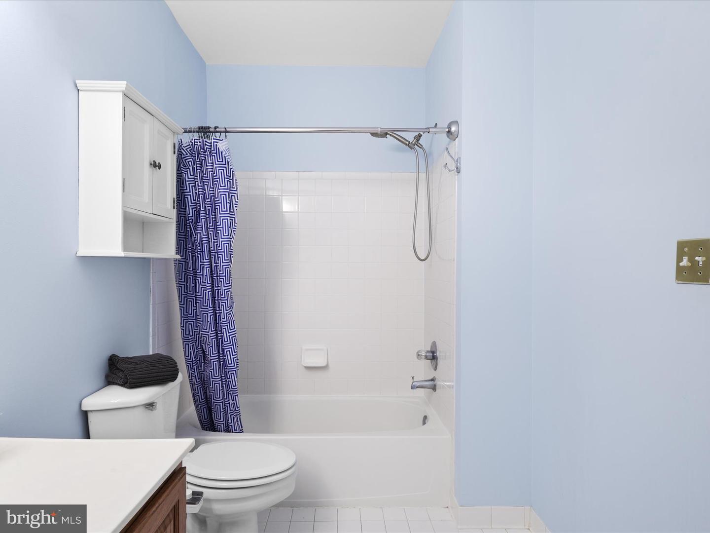 8846 ASHGROVE HOUSE LN #101, VIENNA, Virginia 22182, 2 Bedrooms Bedrooms, ,2 BathroomsBathrooms,Residential,For sale,8846 ASHGROVE HOUSE LN #101,VAFX2259304 MLS # VAFX2259304