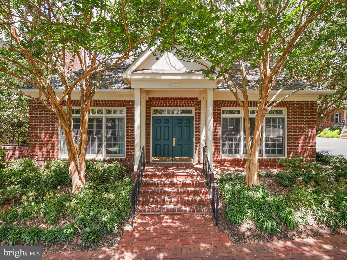 8846 ASHGROVE HOUSE LN #101, VIENNA, Virginia 22182, 2 Bedrooms Bedrooms, ,2 BathroomsBathrooms,Residential,For sale,8846 ASHGROVE HOUSE LN #101,VAFX2259304 MLS # VAFX2259304