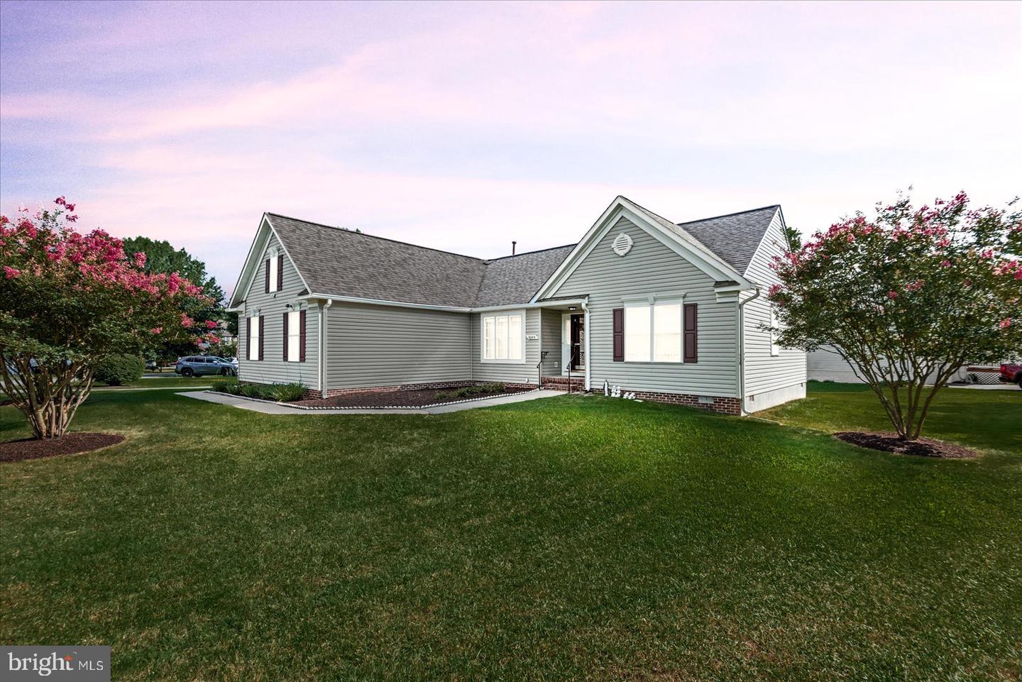 10415 KINGS COVE CT, SPOTSYLVANIA, Virginia 22553, 3 Bedrooms Bedrooms, 9 Rooms Rooms,2 BathroomsBathrooms,Residential,For sale,10415 KINGS COVE CT,VASP2035224 MLS # VASP2035224