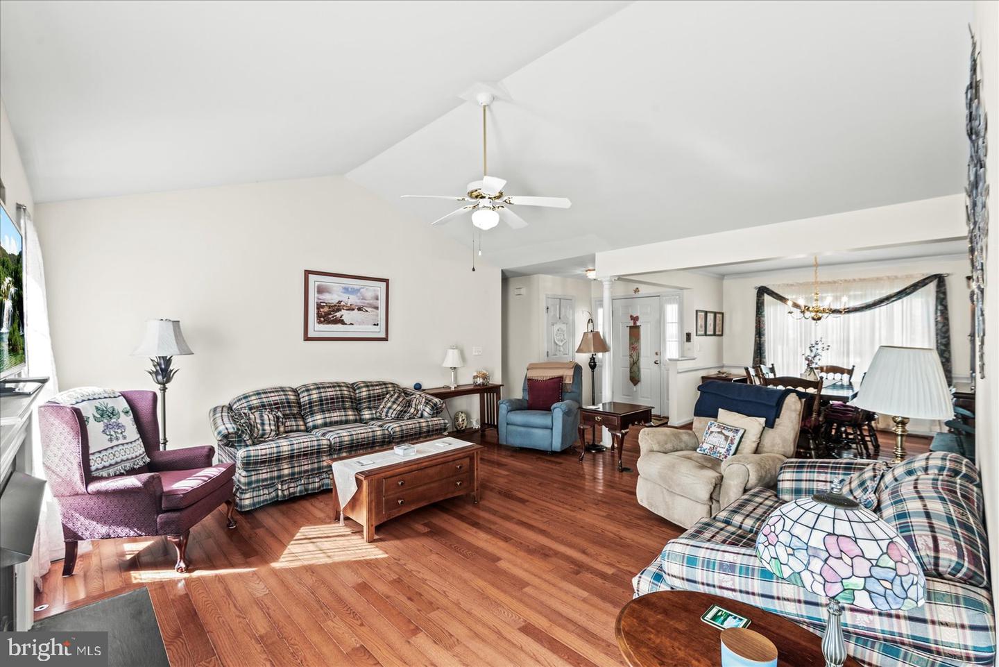 10415 KINGS COVE CT, SPOTSYLVANIA, Virginia 22553, 3 Bedrooms Bedrooms, 9 Rooms Rooms,2 BathroomsBathrooms,Residential,For sale,10415 KINGS COVE CT,VASP2035224 MLS # VASP2035224