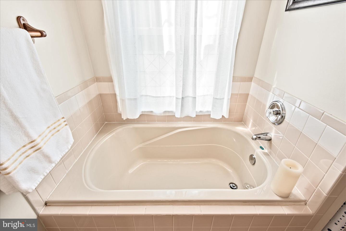 10415 KINGS COVE CT, SPOTSYLVANIA, Virginia 22553, 3 Bedrooms Bedrooms, 9 Rooms Rooms,2 BathroomsBathrooms,Residential,For sale,10415 KINGS COVE CT,VASP2035224 MLS # VASP2035224