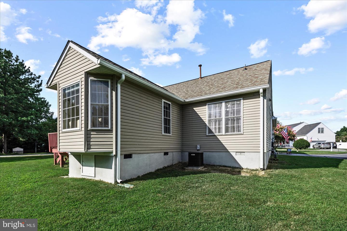 10415 KINGS COVE CT, SPOTSYLVANIA, Virginia 22553, 3 Bedrooms Bedrooms, 9 Rooms Rooms,2 BathroomsBathrooms,Residential,For sale,10415 KINGS COVE CT,VASP2035224 MLS # VASP2035224