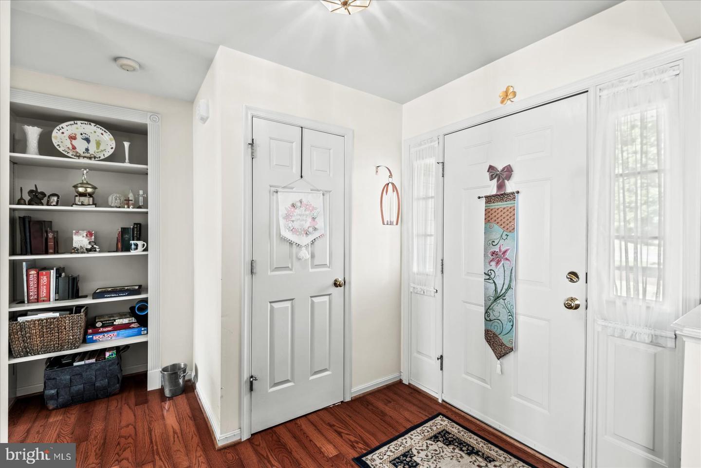 10415 KINGS COVE CT, SPOTSYLVANIA, Virginia 22553, 3 Bedrooms Bedrooms, 9 Rooms Rooms,2 BathroomsBathrooms,Residential,For sale,10415 KINGS COVE CT,VASP2035224 MLS # VASP2035224