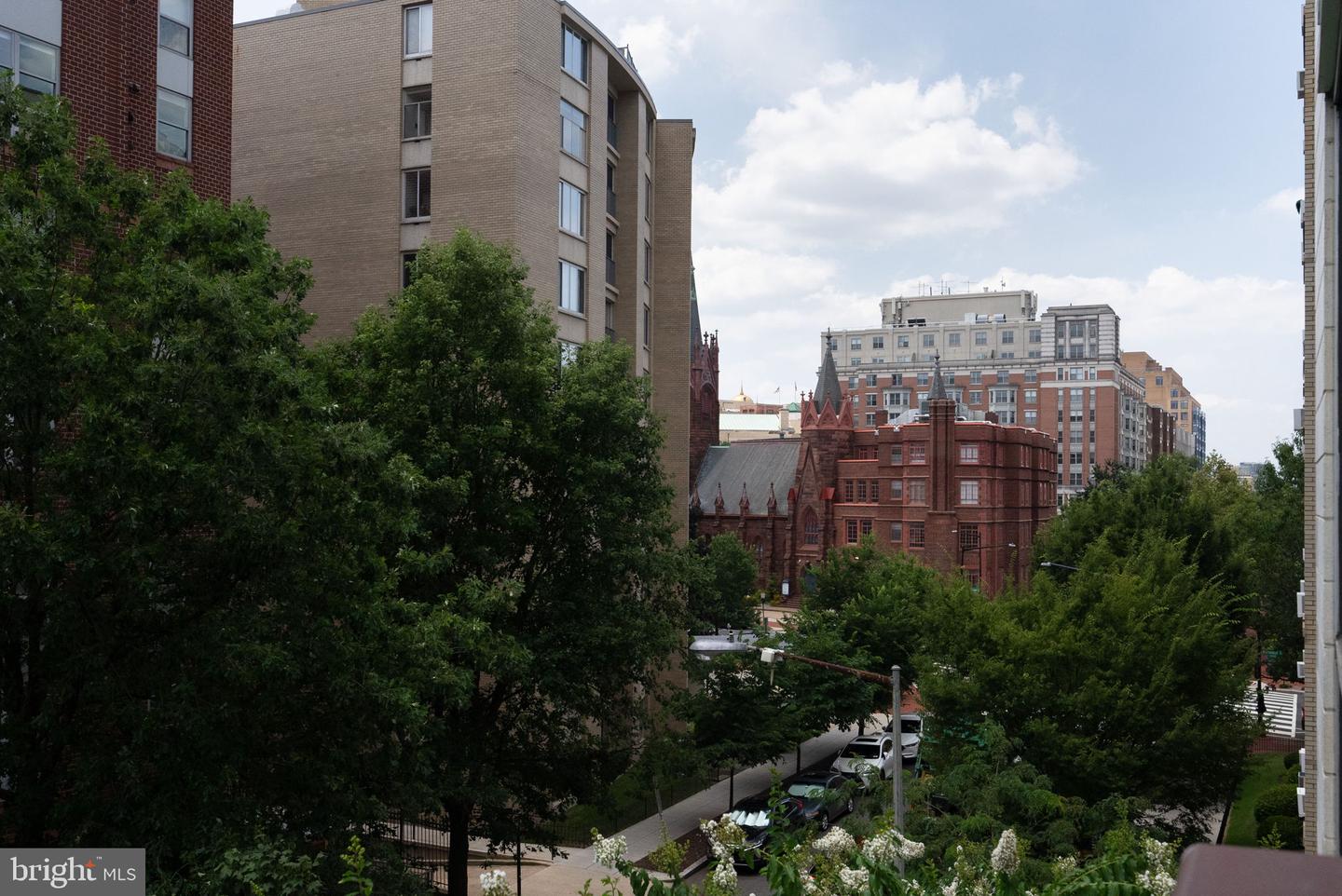 1300 13TH ST NW #408, WASHINGTON, District Of Columbia 20005, 2 Bedrooms Bedrooms, ,2 BathroomsBathrooms,Residential,For sale,1300 13TH ST NW #408,DCDC2213746 MLS # DCDC2213746